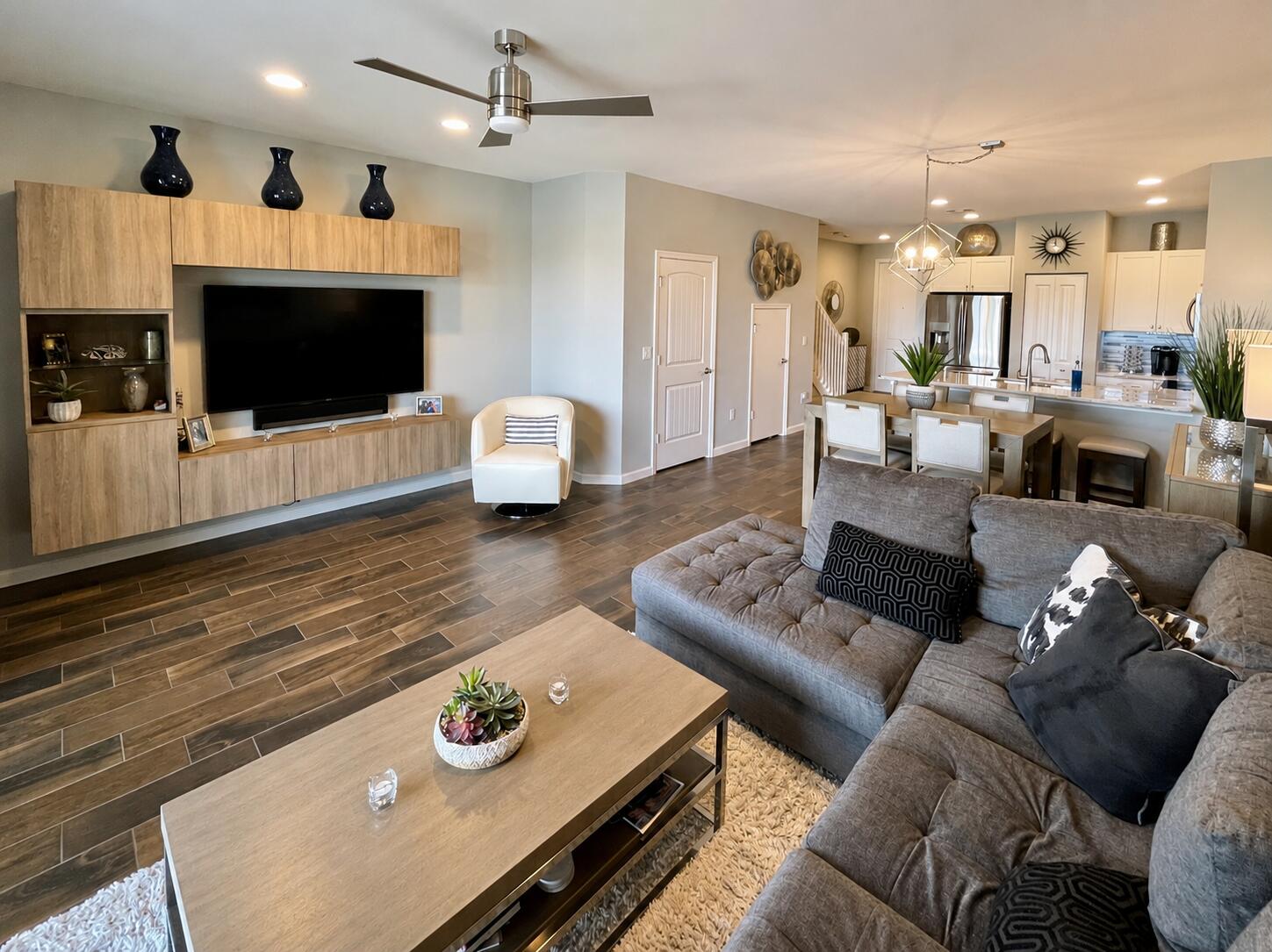 DIXIE LANDMARK PLAT - Residential Lease