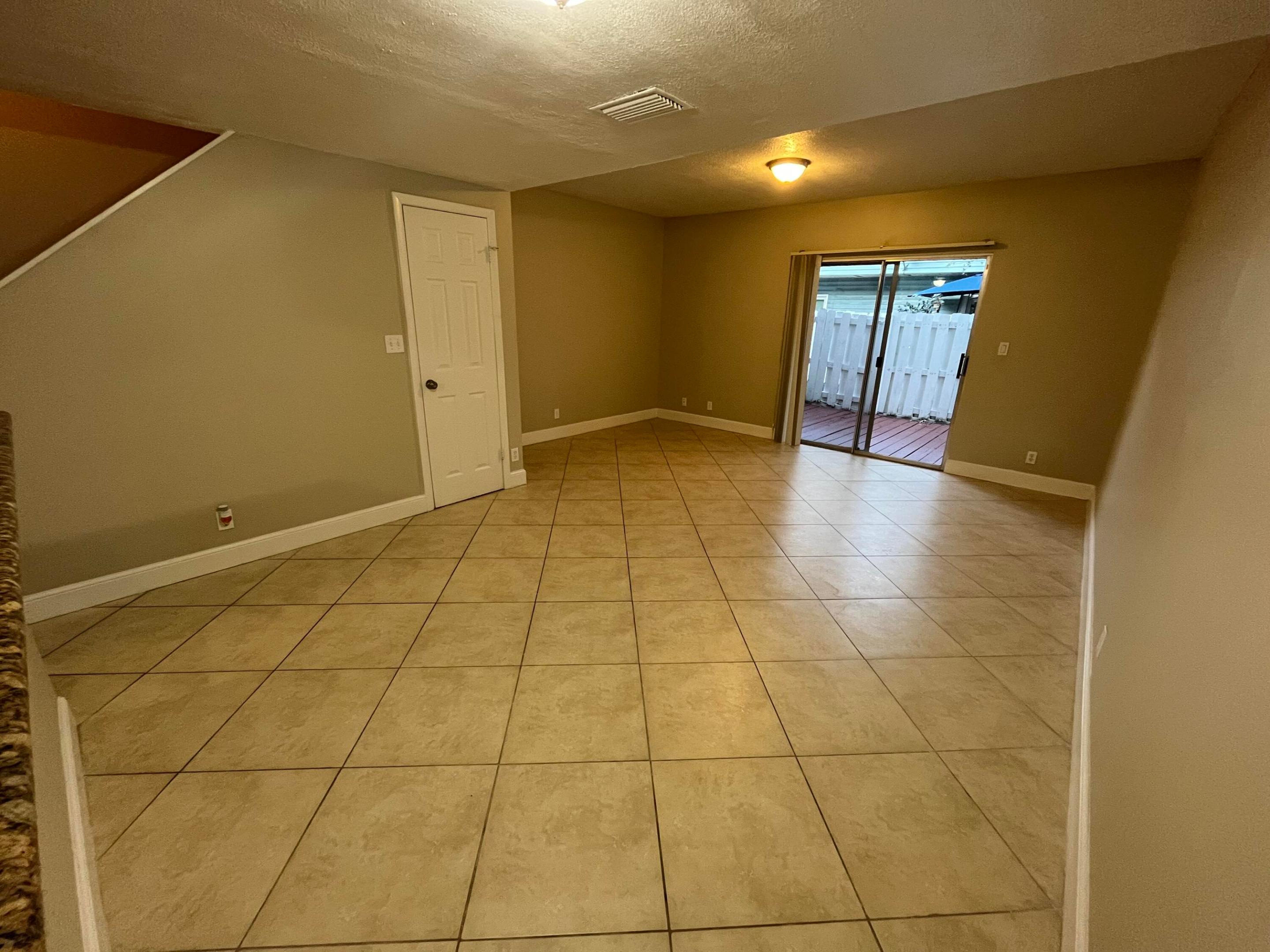 SUN PLAT - Residential Lease