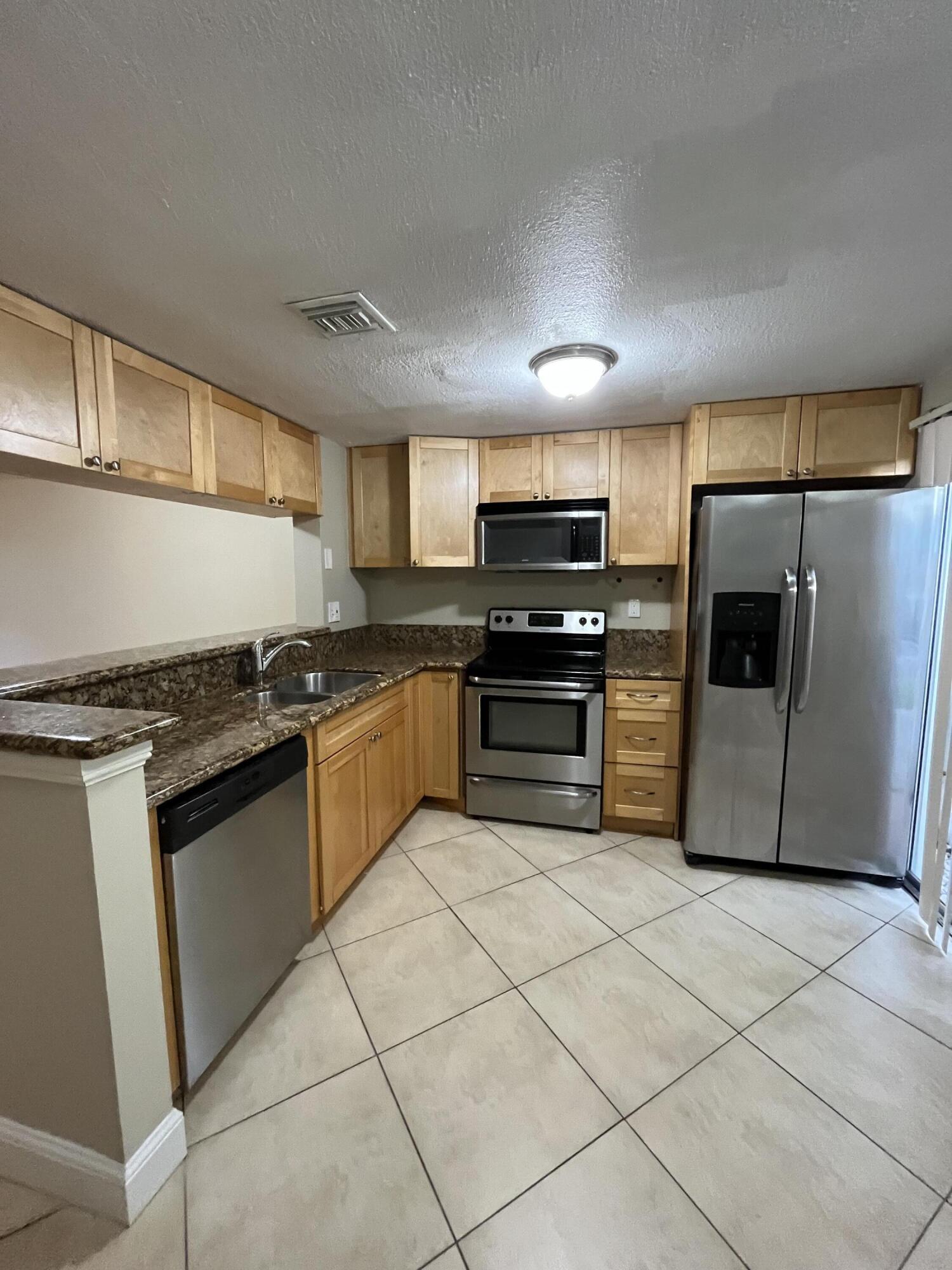 SUN PLAT - Residential Lease