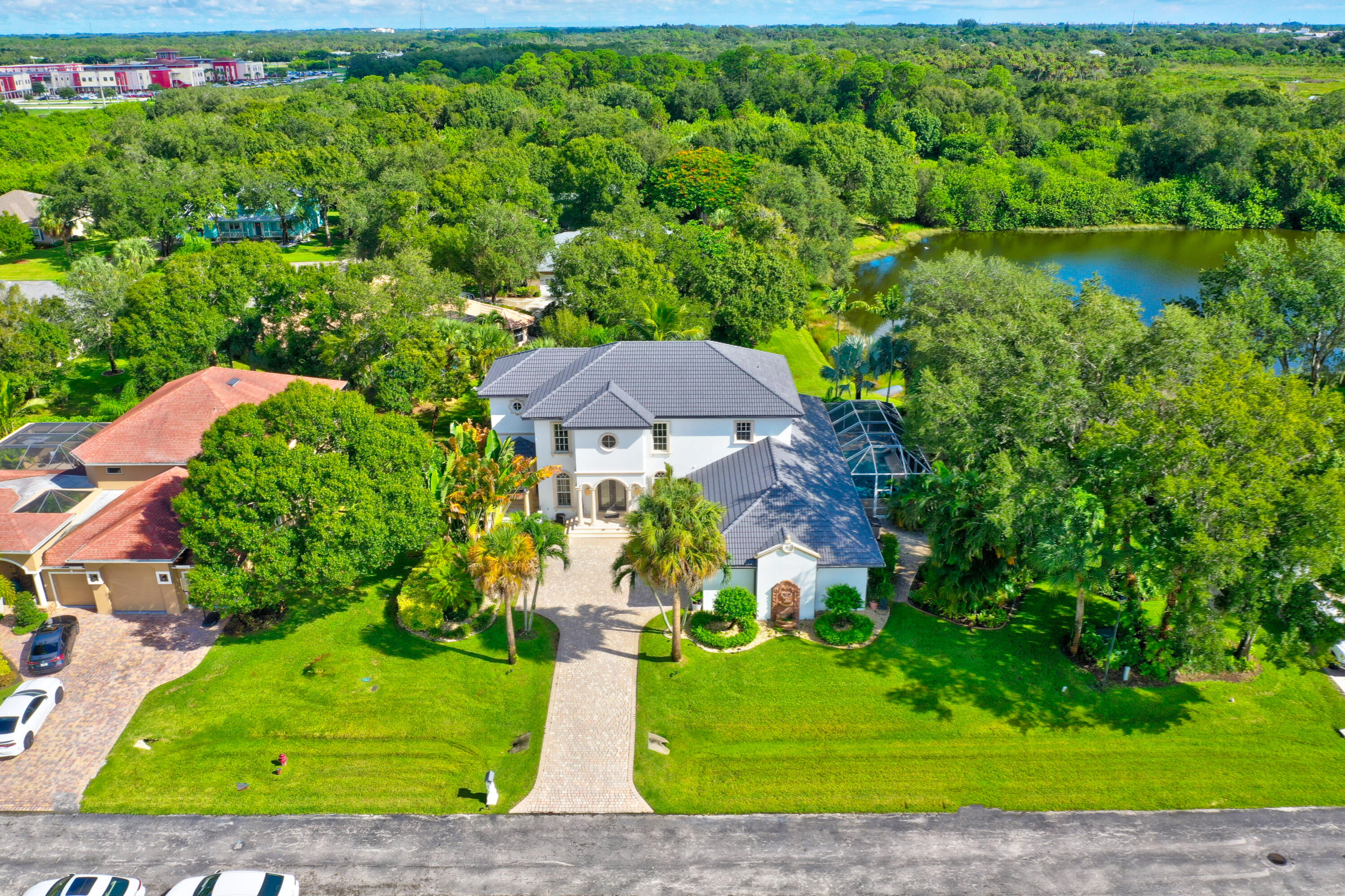 WINDING CREEK - Residential