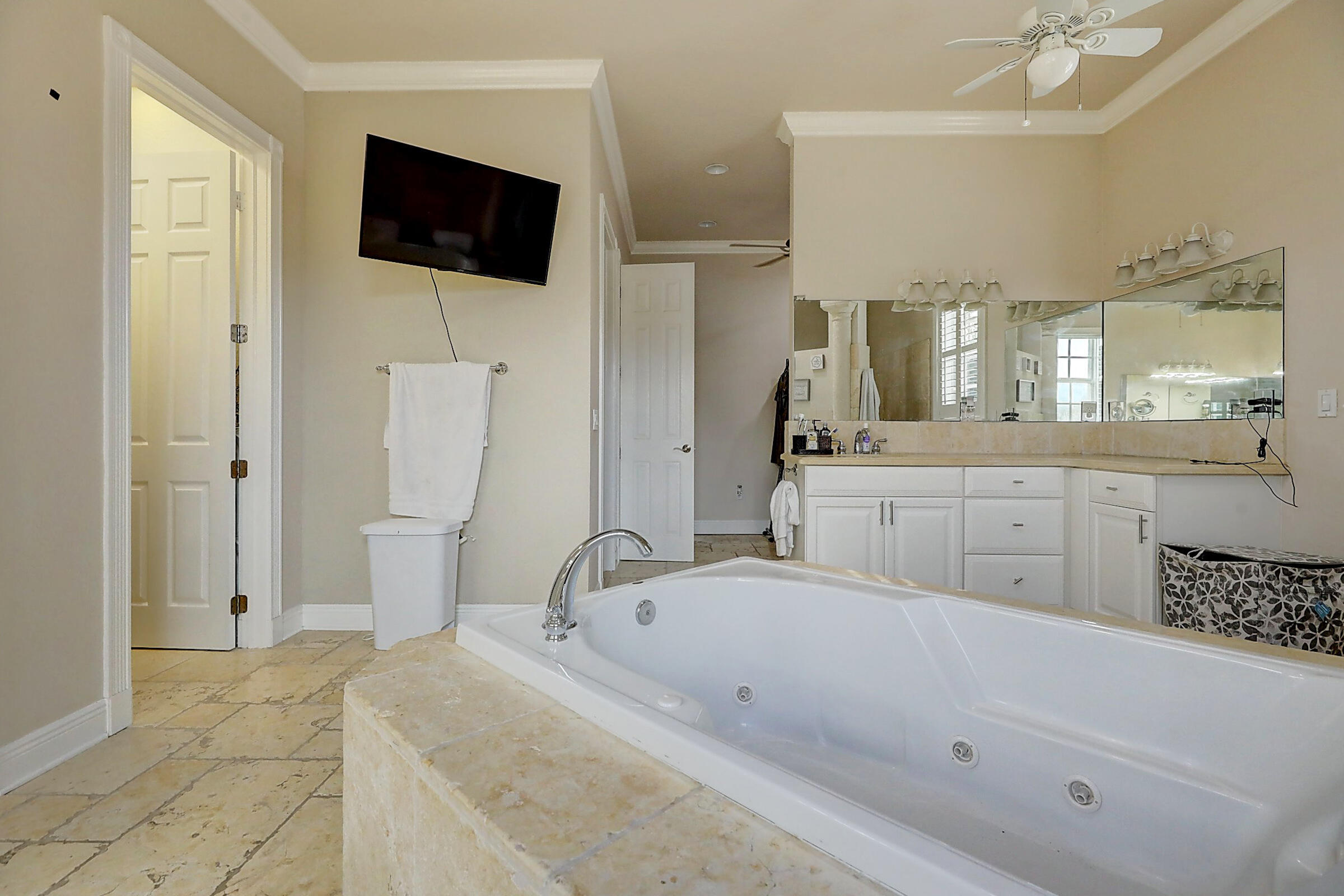 WINDING CREEK - Residential