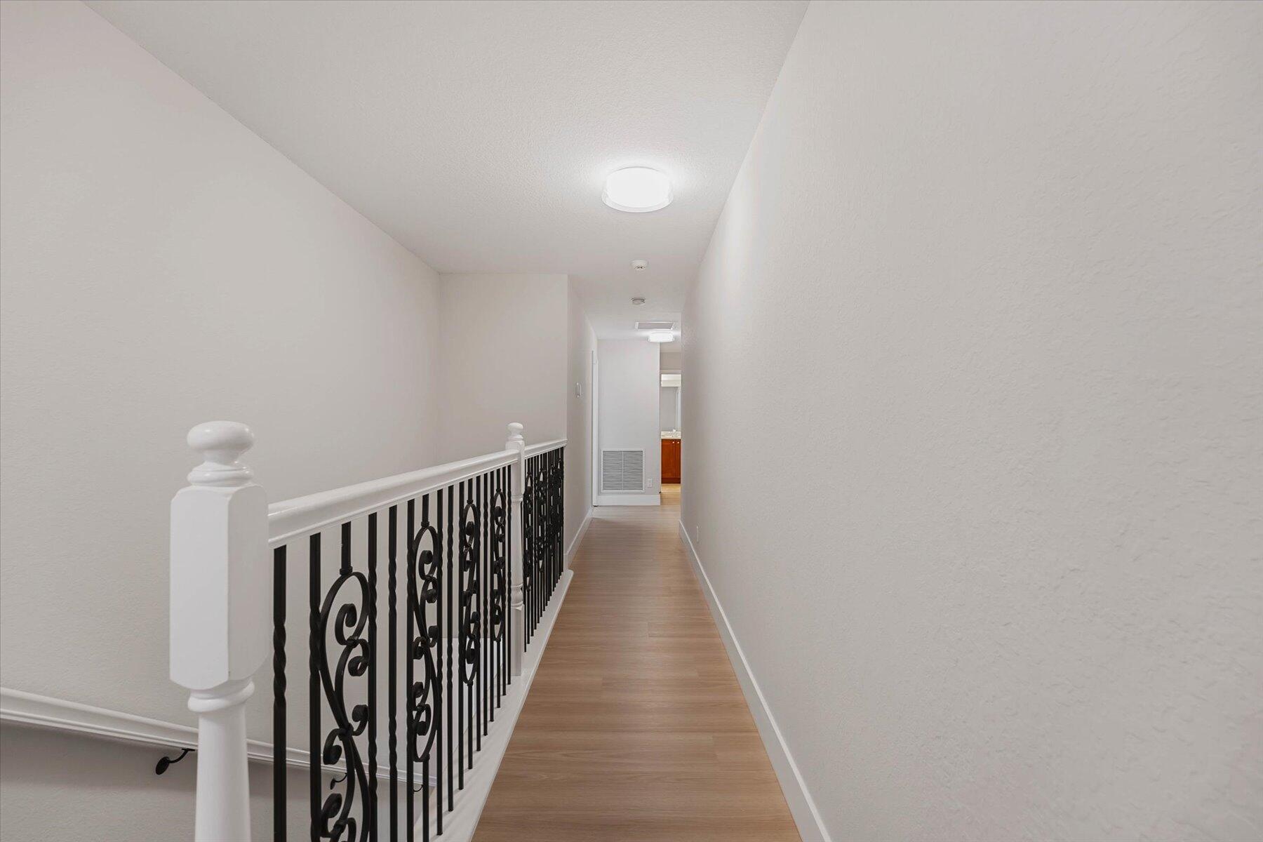 OAKMONT ESTATES PUD - Residential Lease