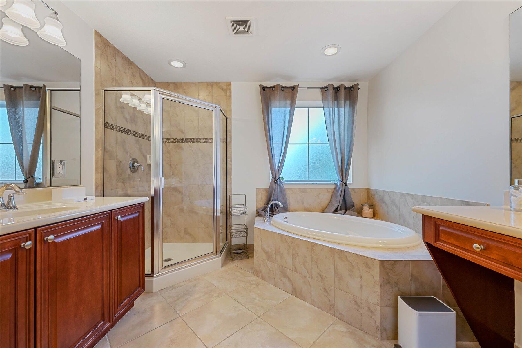 OAKMONT ESTATES PUD - Residential Lease