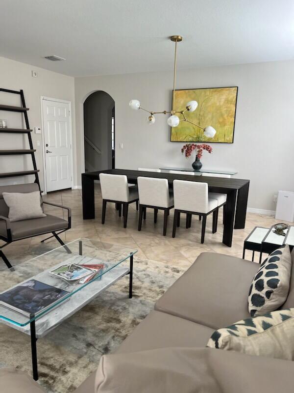 OAKMONT ESTATES PUD - Residential Lease