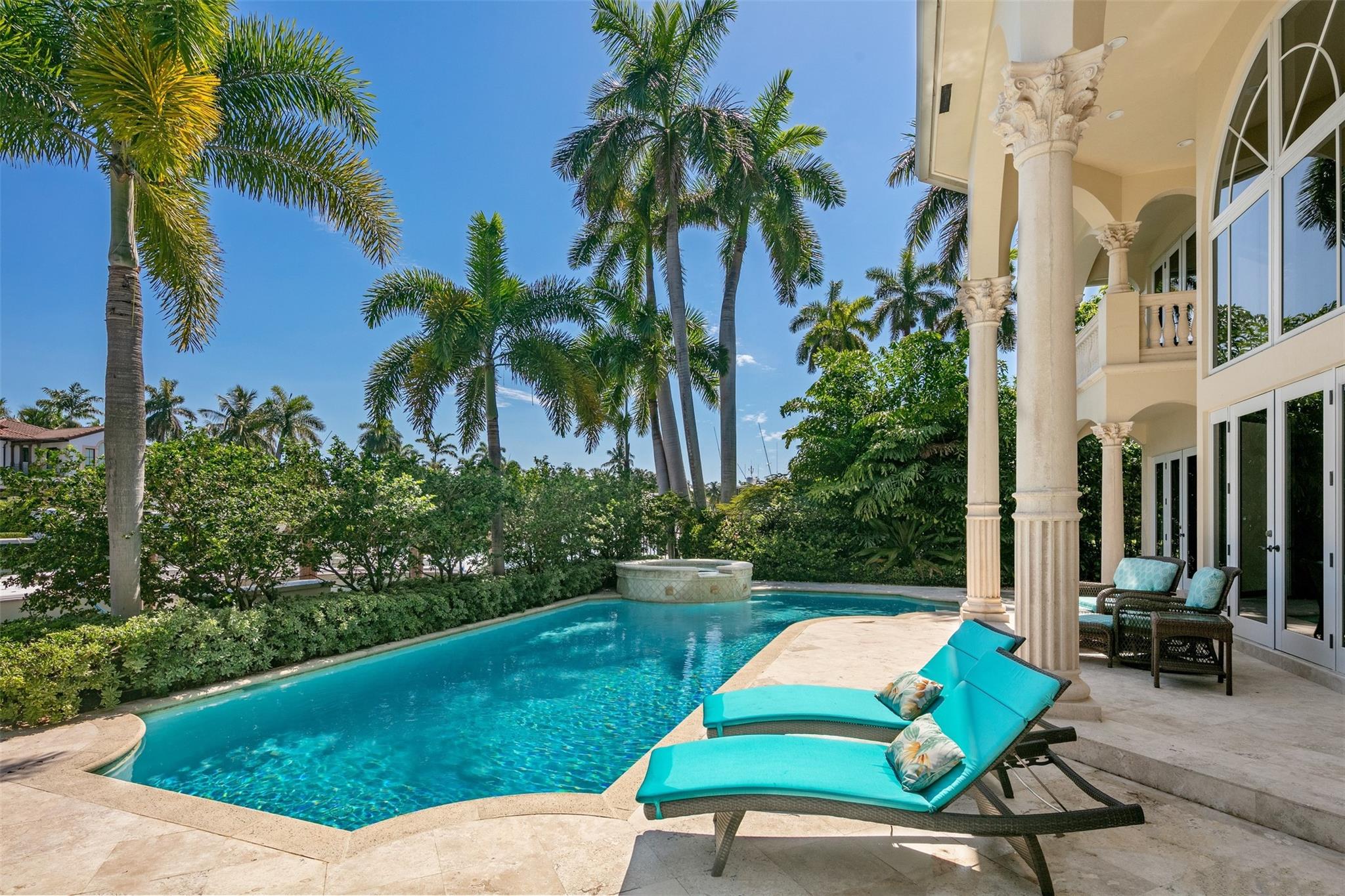 HARBOR BEACH - Residential
