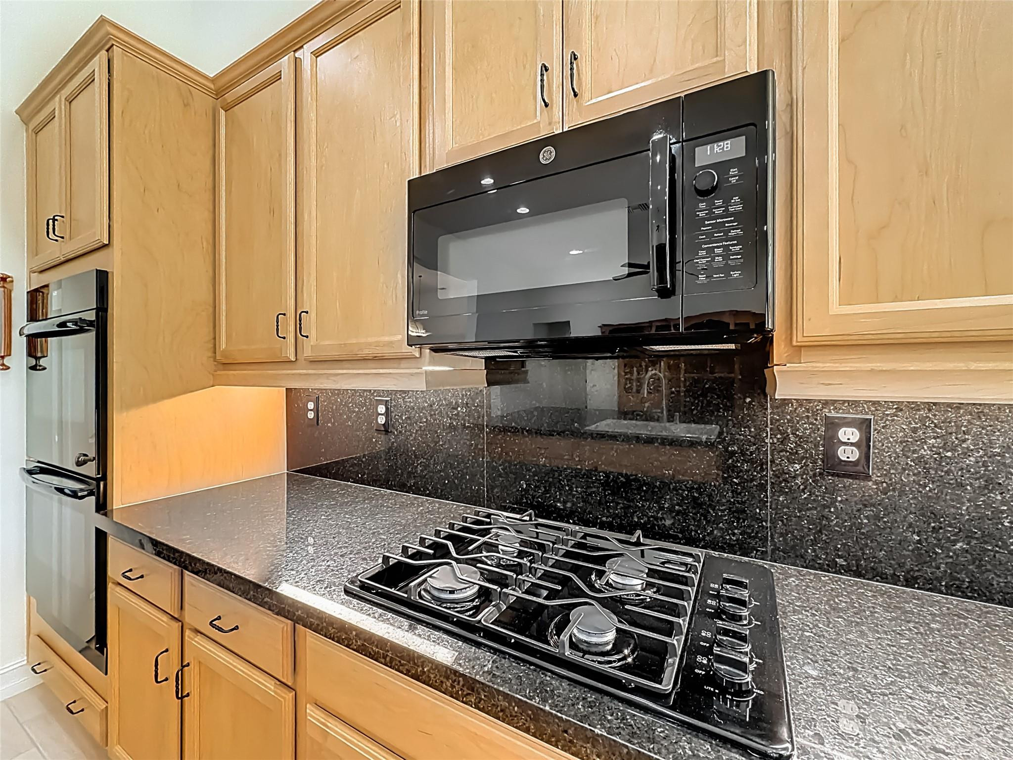 Parkland Royale 182-60 B - Residential