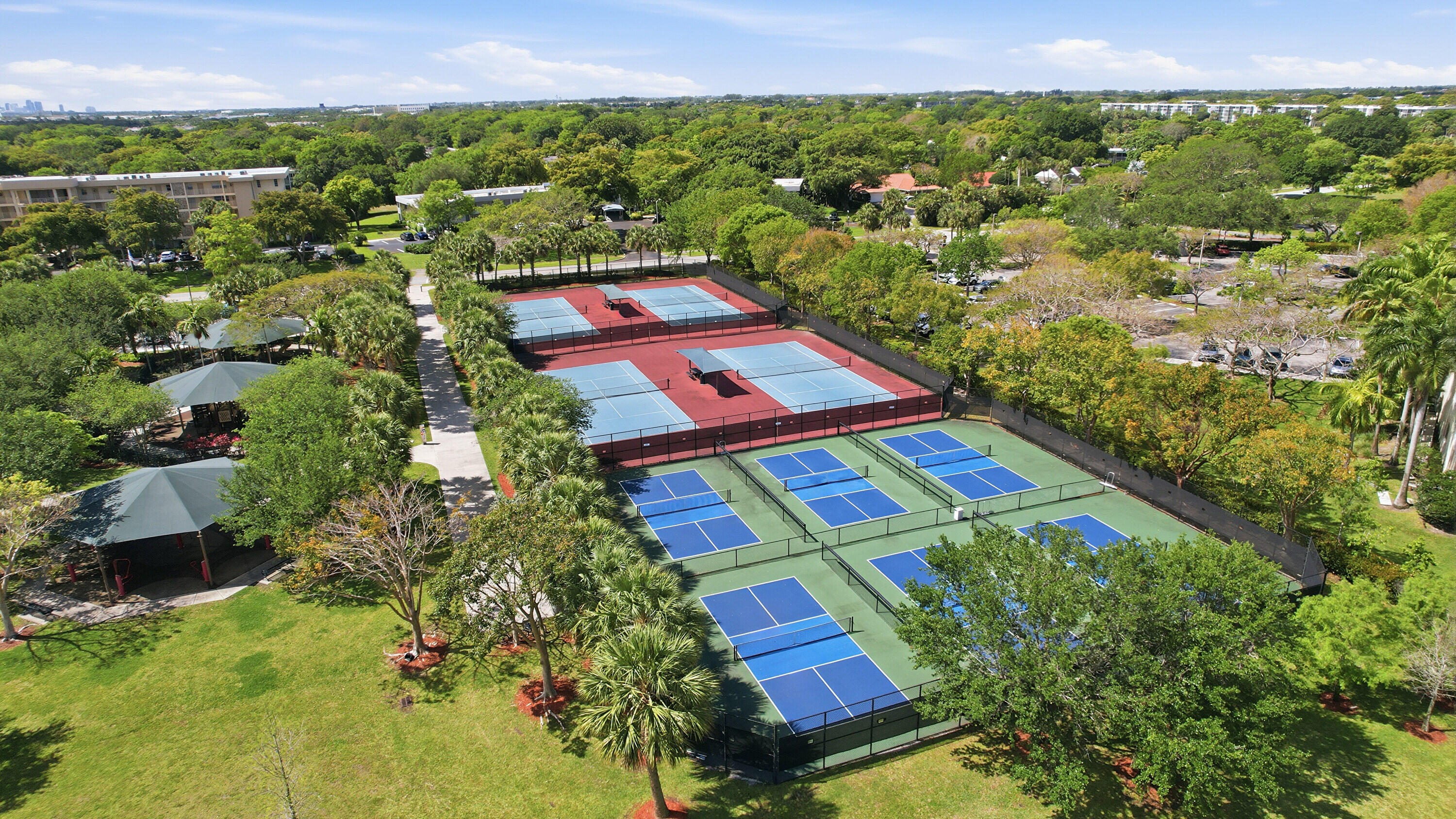NO 104 PALM-AIRE COUNTRY CLUB - Residential Lease