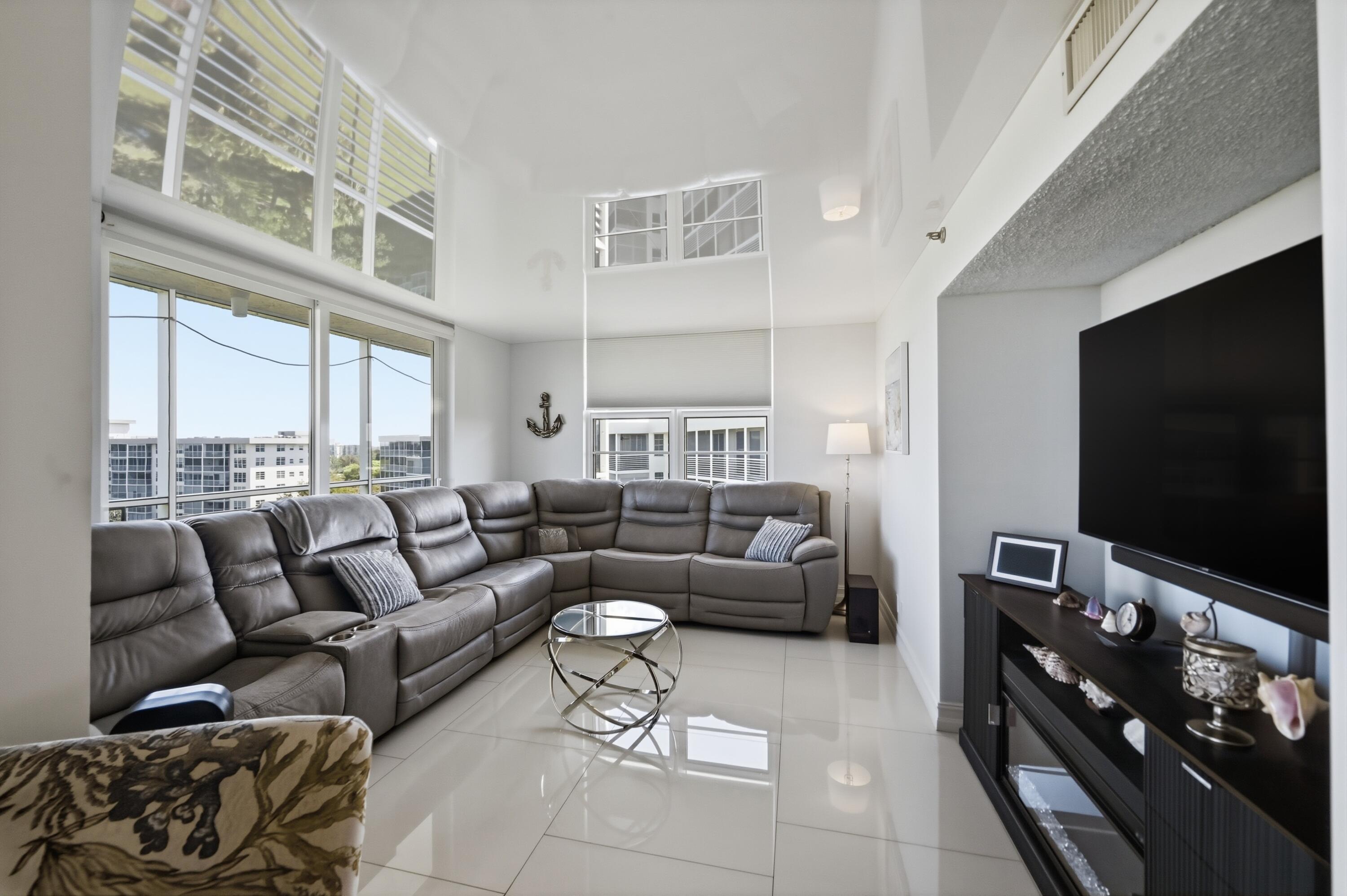 NO 104 PALM-AIRE COUNTRY CLUB - Residential Lease