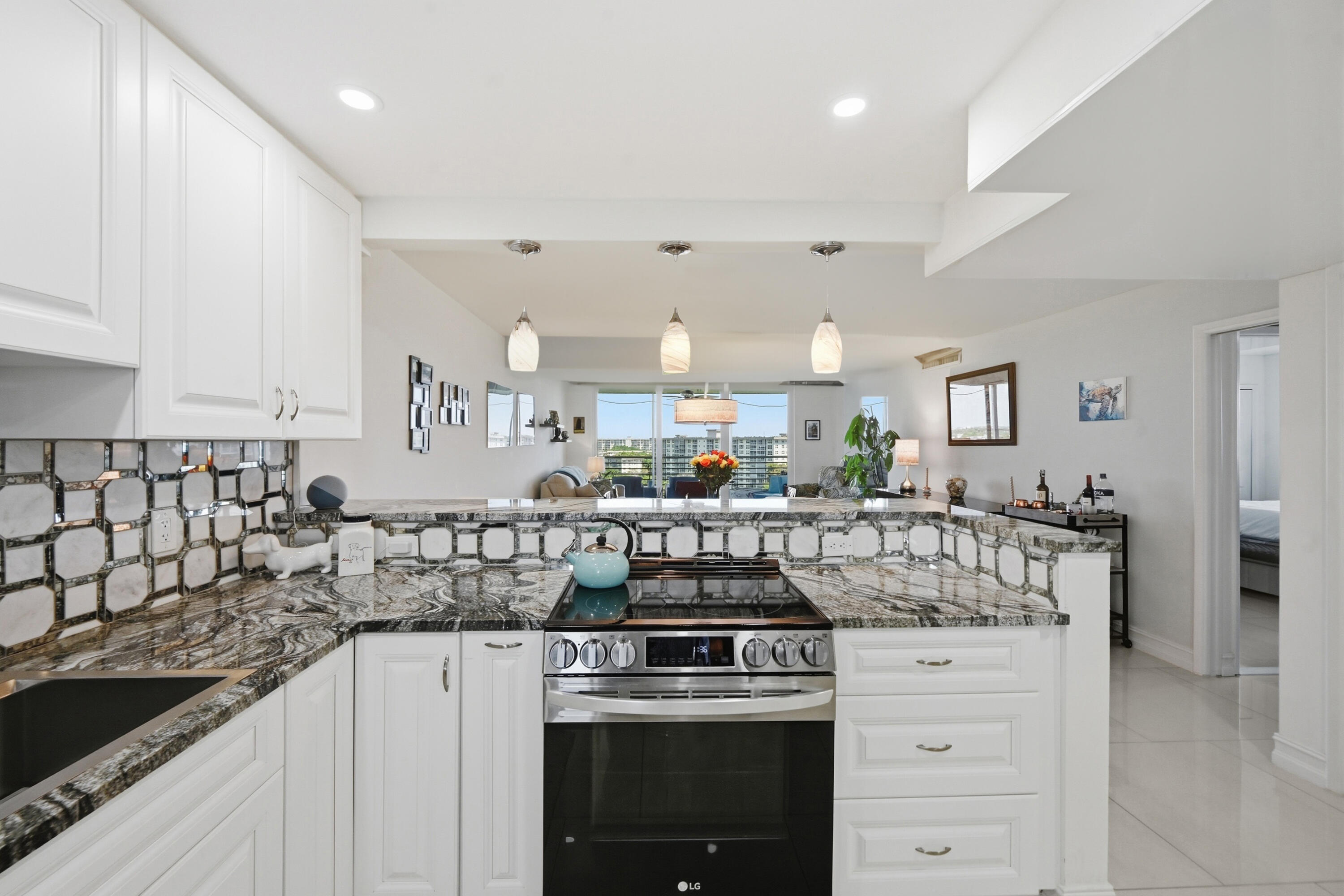 NO 104 PALM-AIRE COUNTRY CLUB - Residential Lease