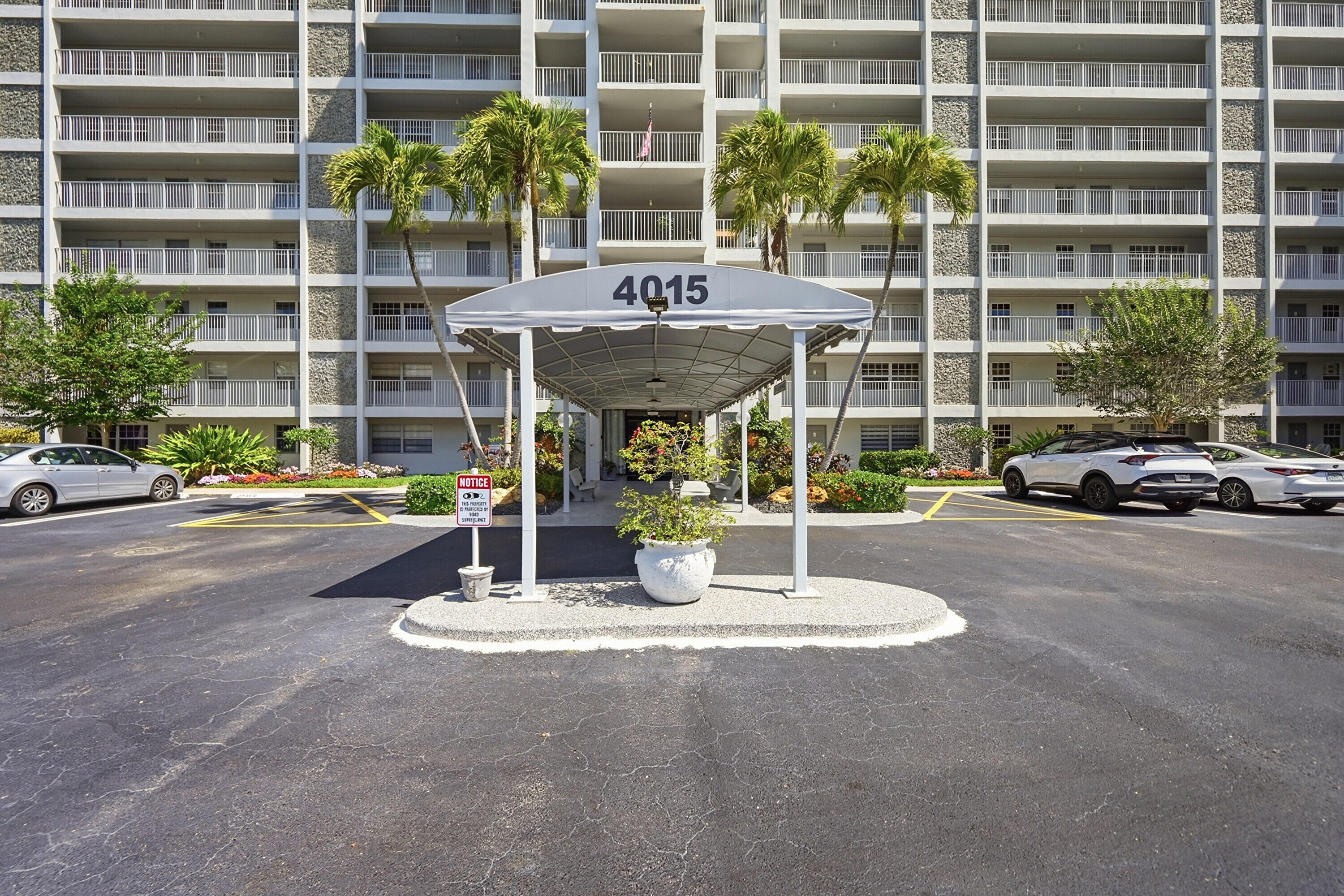 NO 104 PALM-AIRE COUNTRY CLUB - Residential Lease