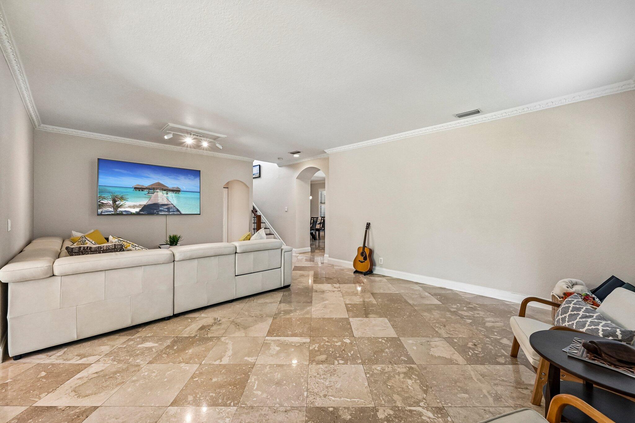 THOUSAND OAKS - Residential