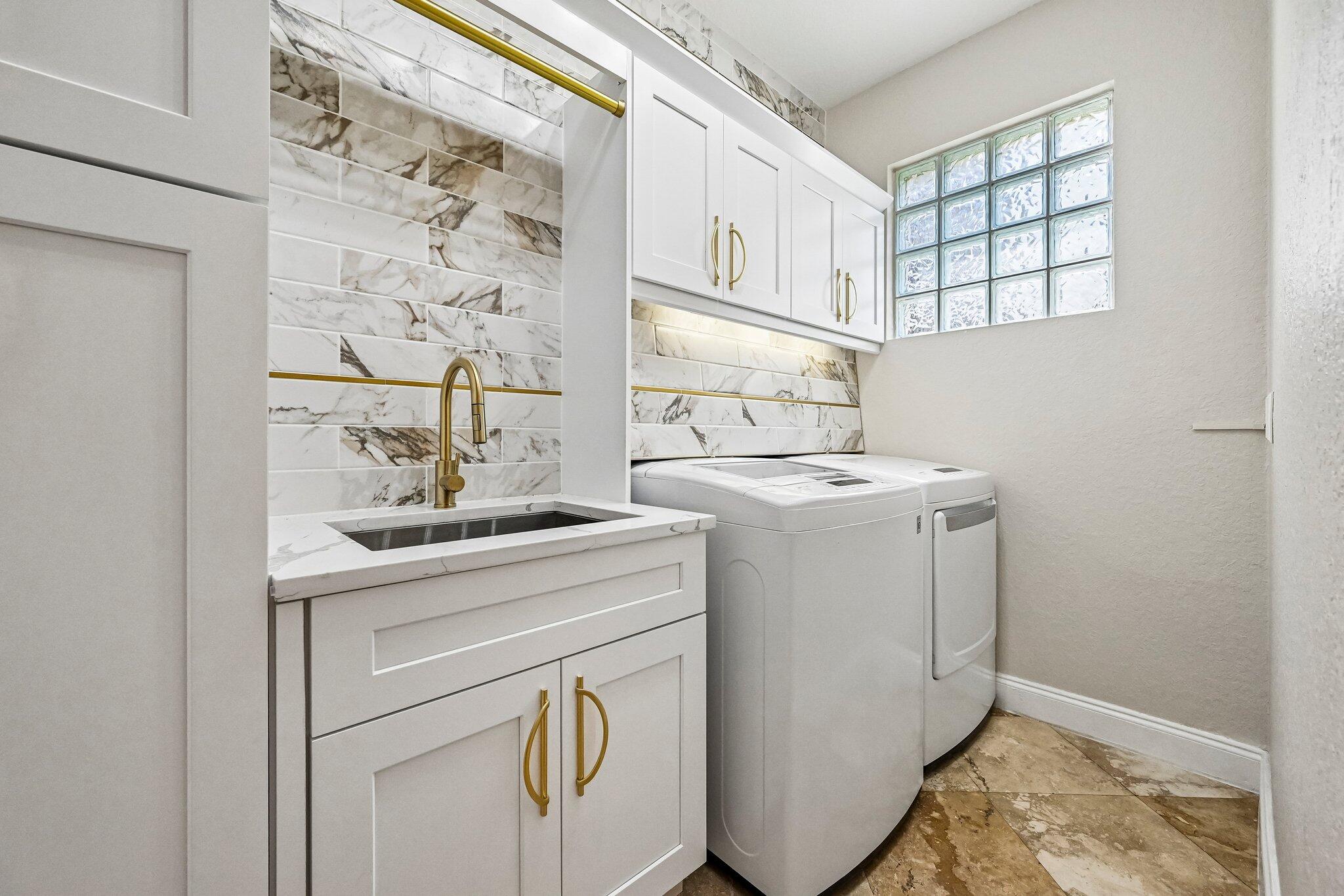 THOUSAND OAKS - Residential