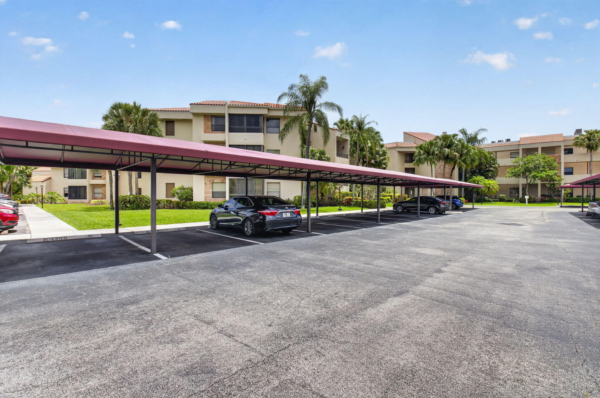 LA PAZ AT BOCA POINTE - Residential