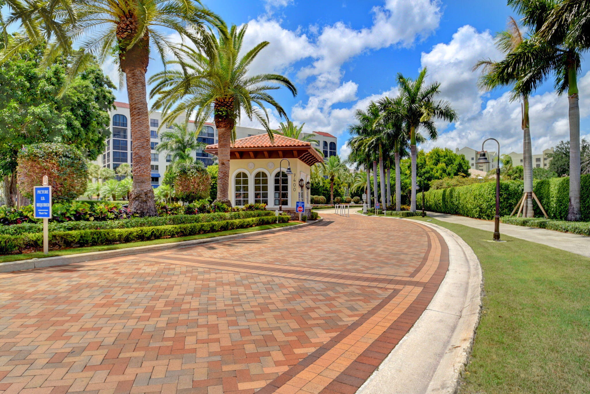 LA PAZ AT BOCA POINTE - Residential