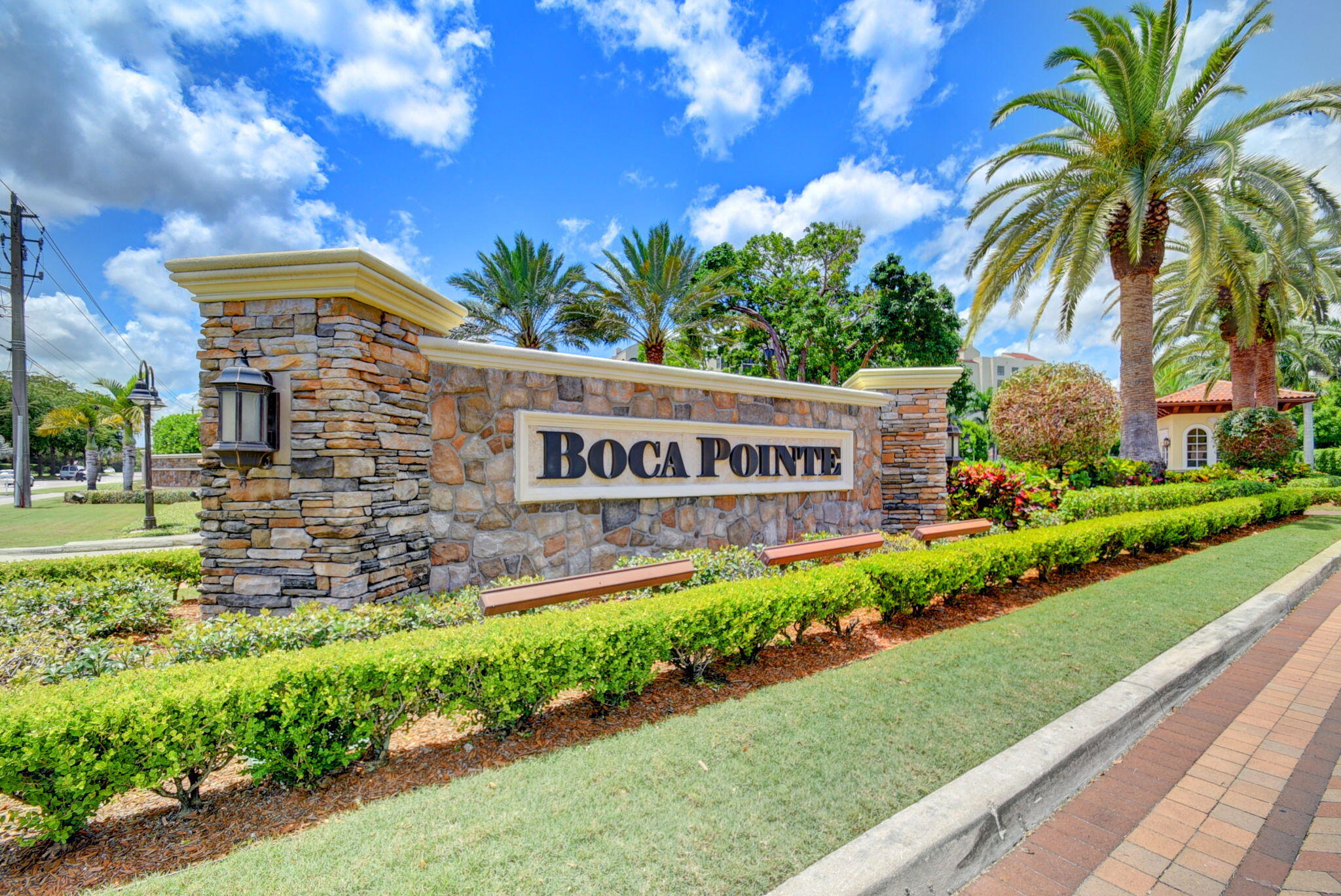 LA PAZ AT BOCA POINTE - Residential