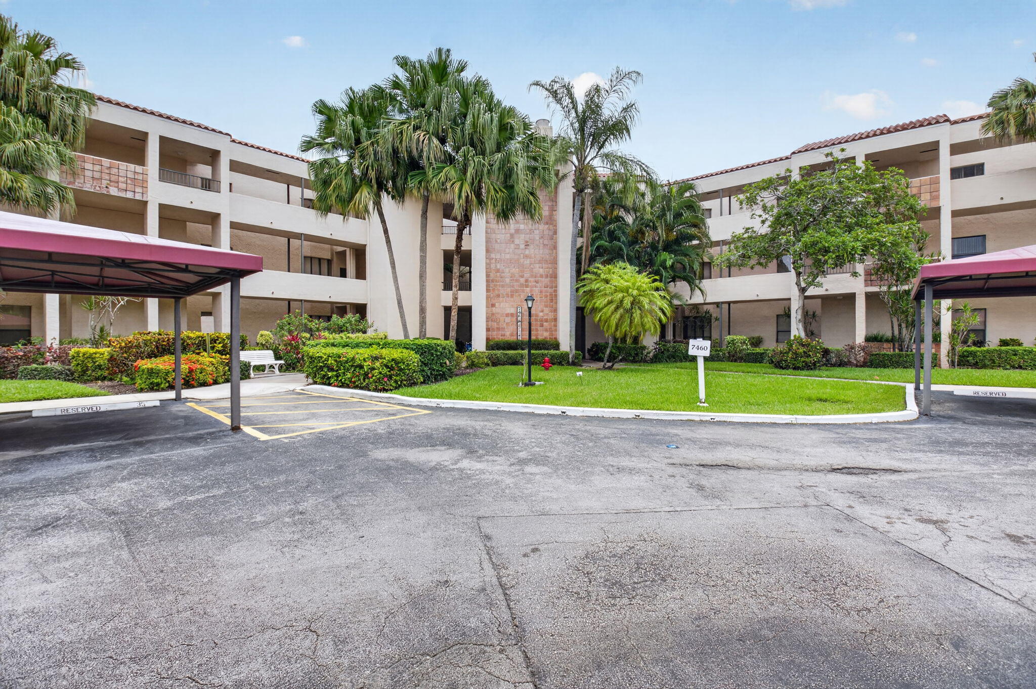 LA PAZ AT BOCA POINTE - Residential