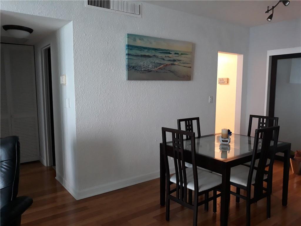 THE TIDES - Residential