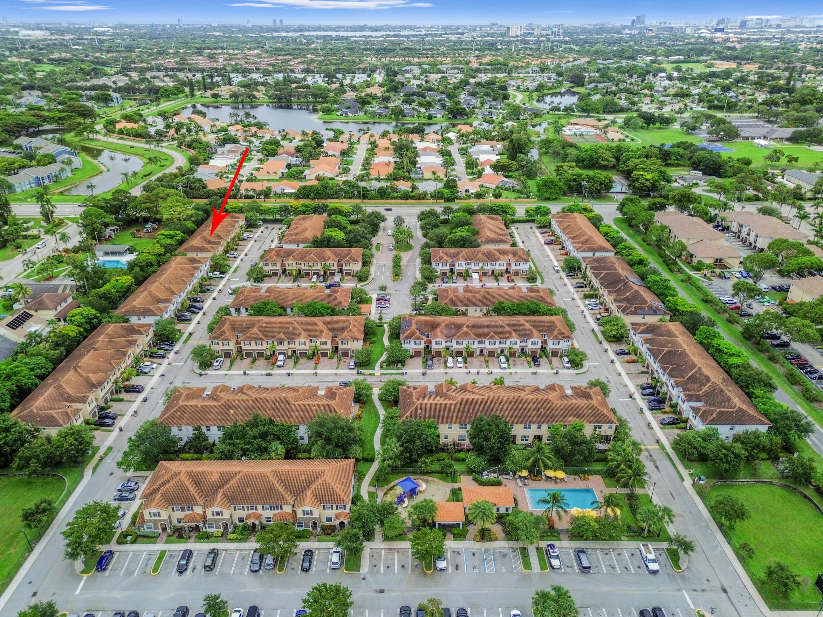 CHARLESTON COMMONS - Residential