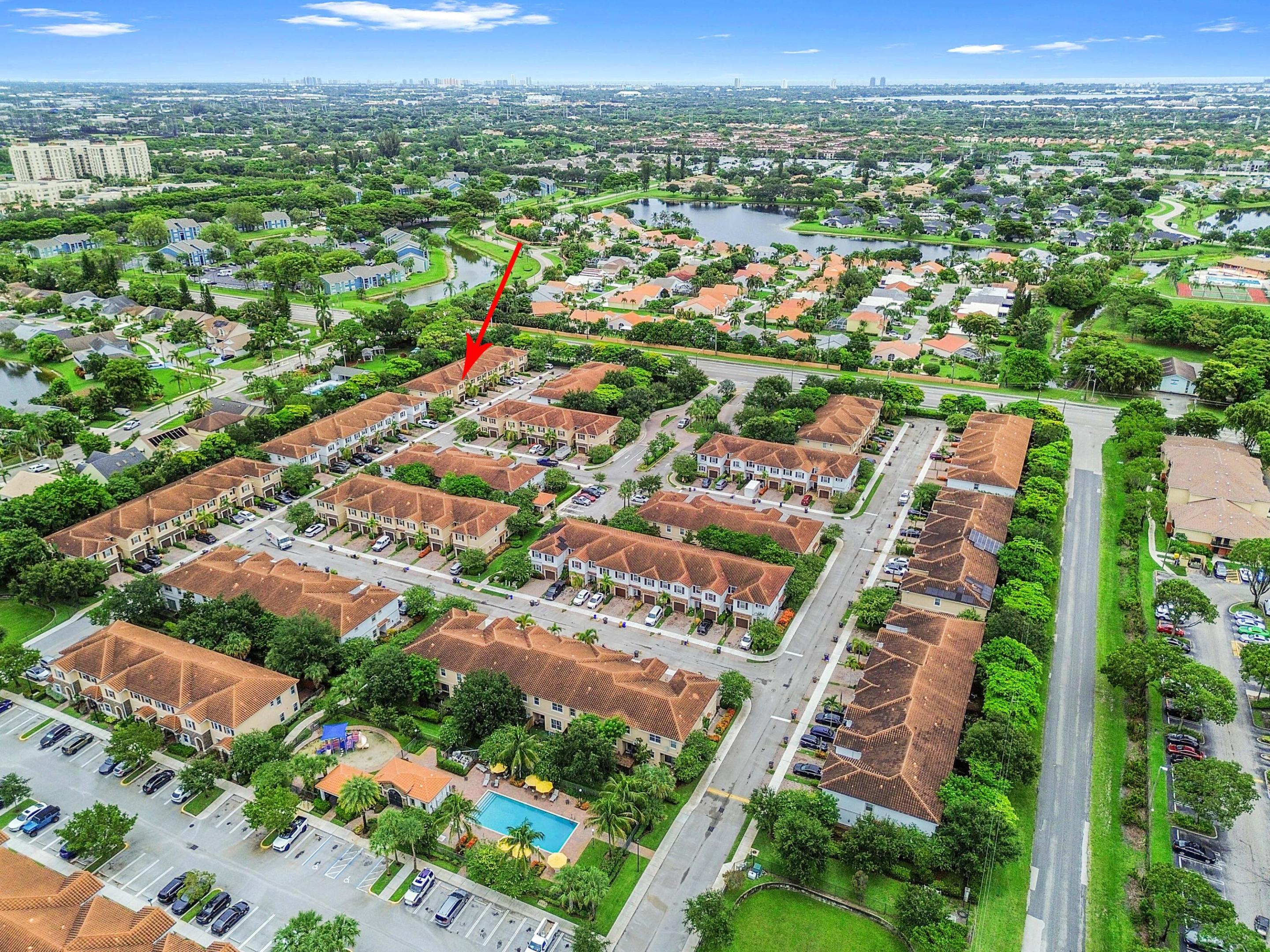 CHARLESTON COMMONS - Residential