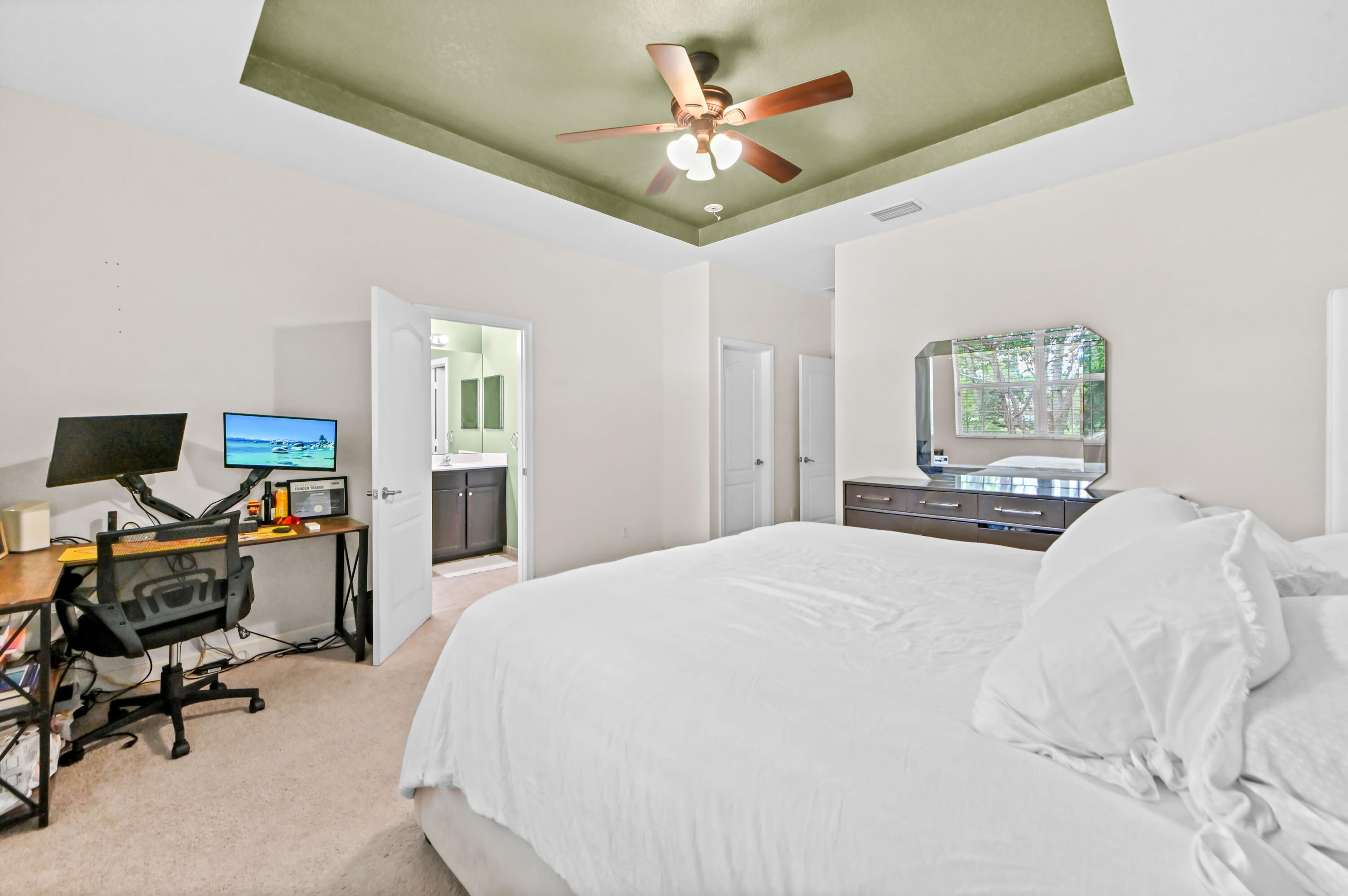 CHARLESTON COMMONS - Residential