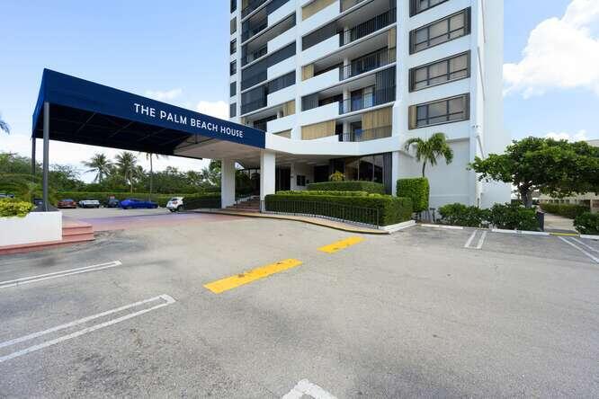 PALM BEACH HOUSE CONDO - Residential