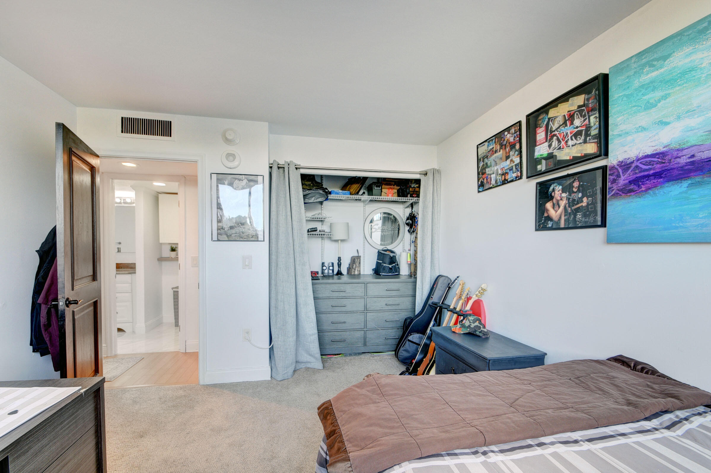 PALM BEACH HOUSE CONDO - Residential
