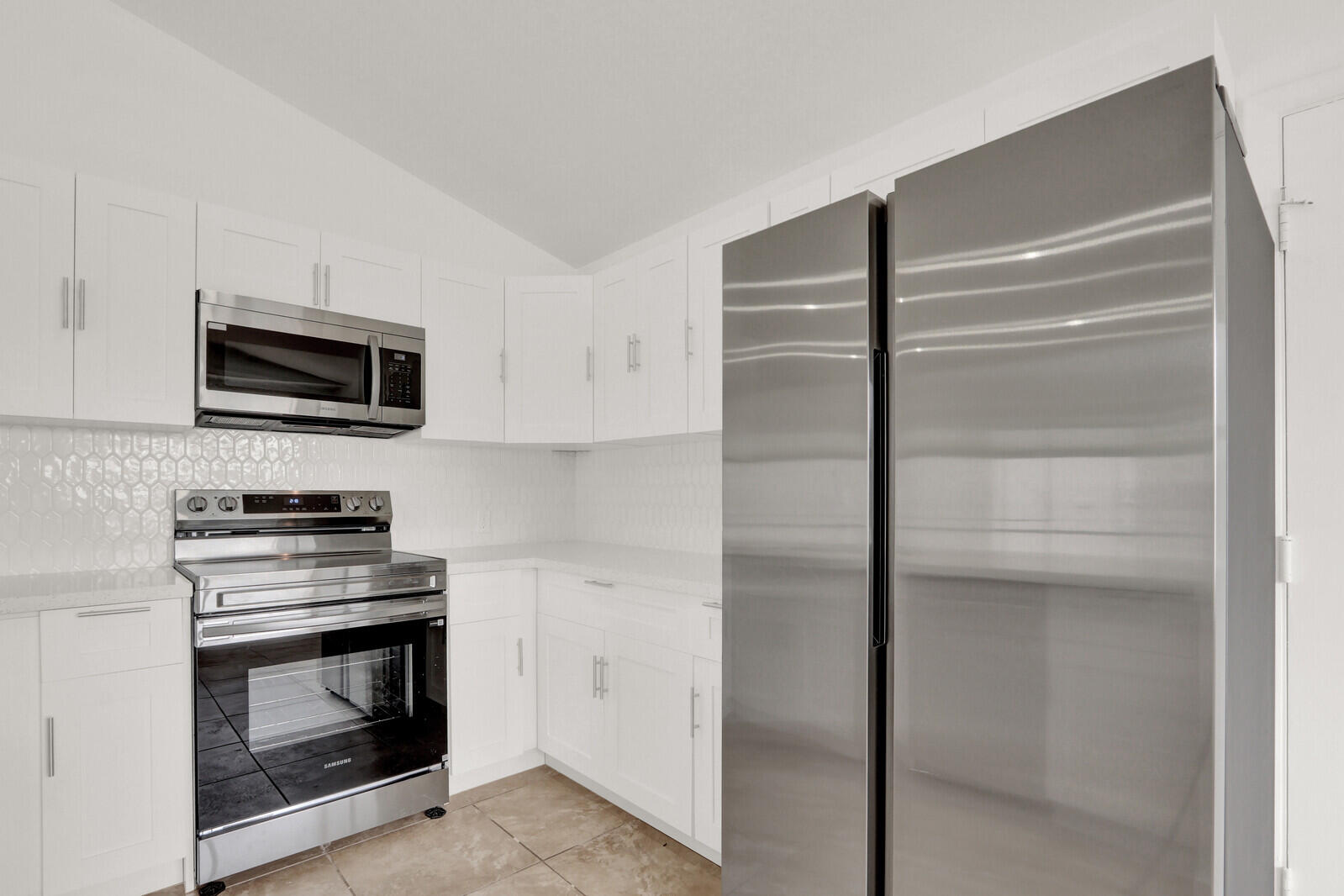 INDIAN CREEK PH IX - Residential Lease