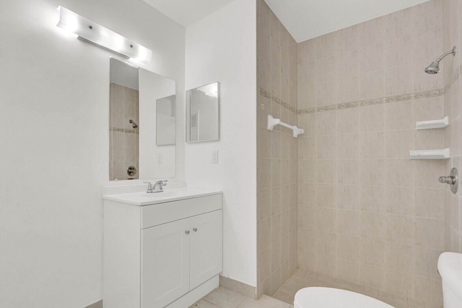 INDIAN CREEK PH IX - Residential Lease