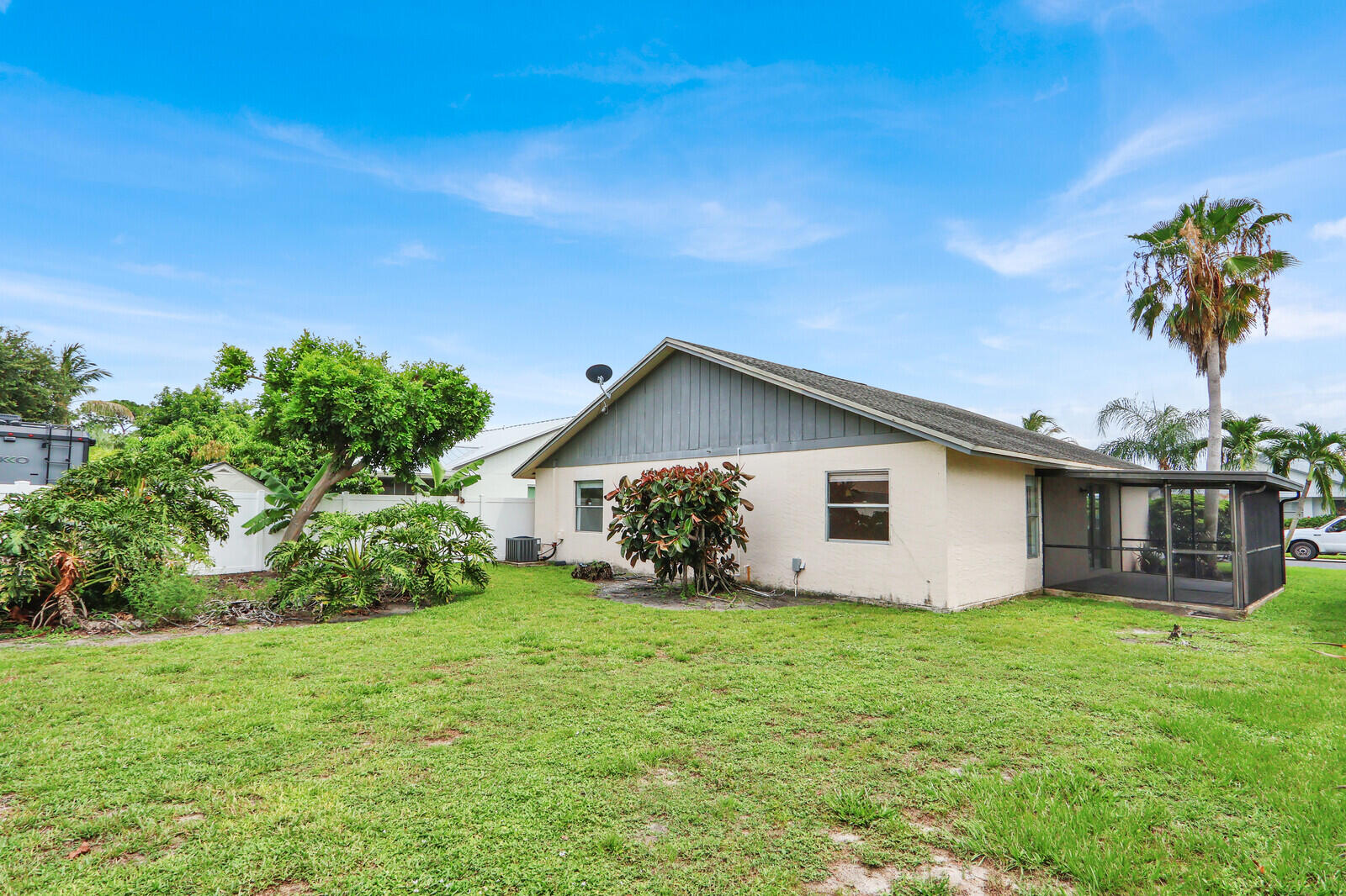 INDIAN CREEK PH IX - Residential Lease