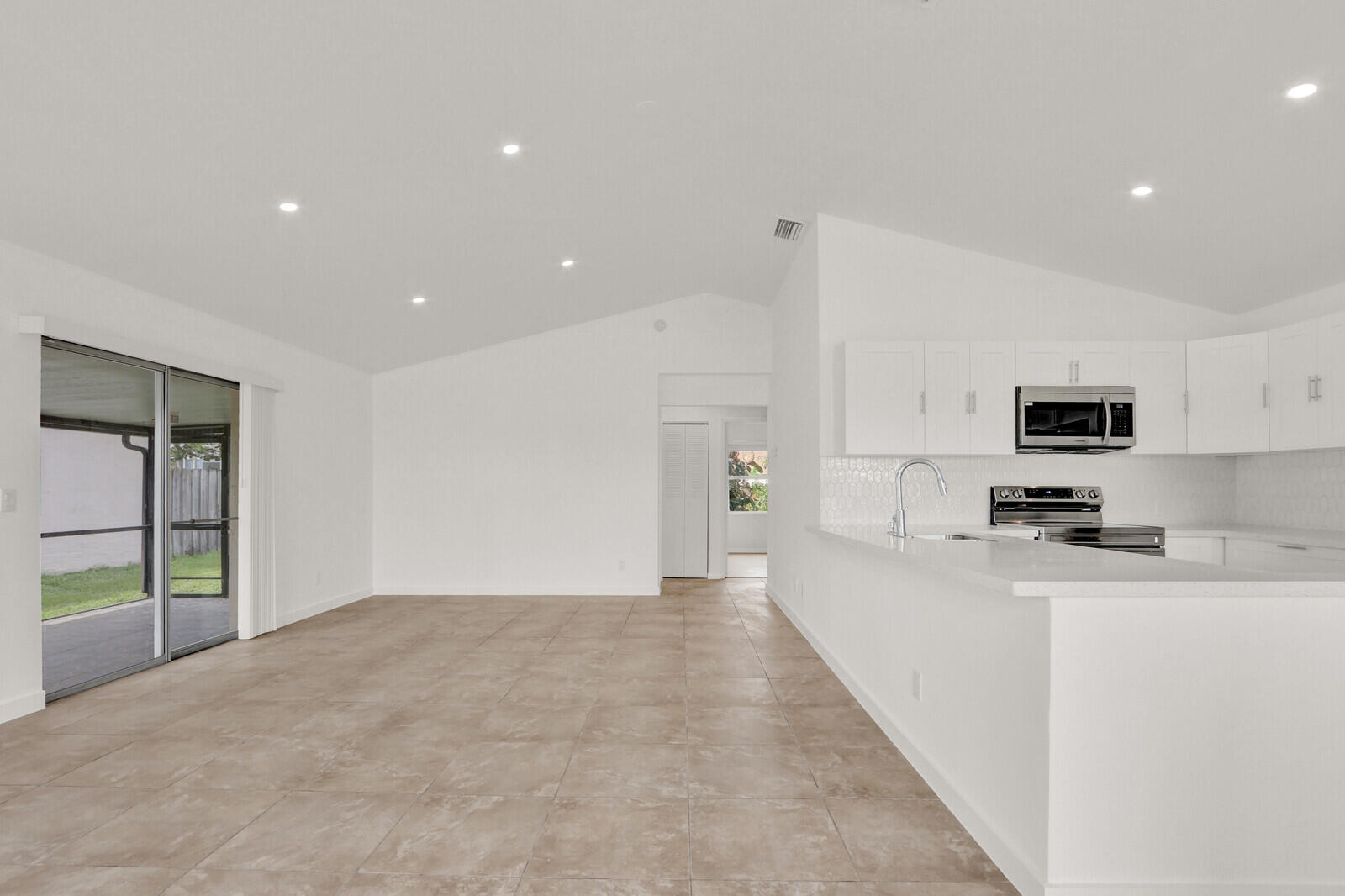 INDIAN CREEK PH IX - Residential Lease