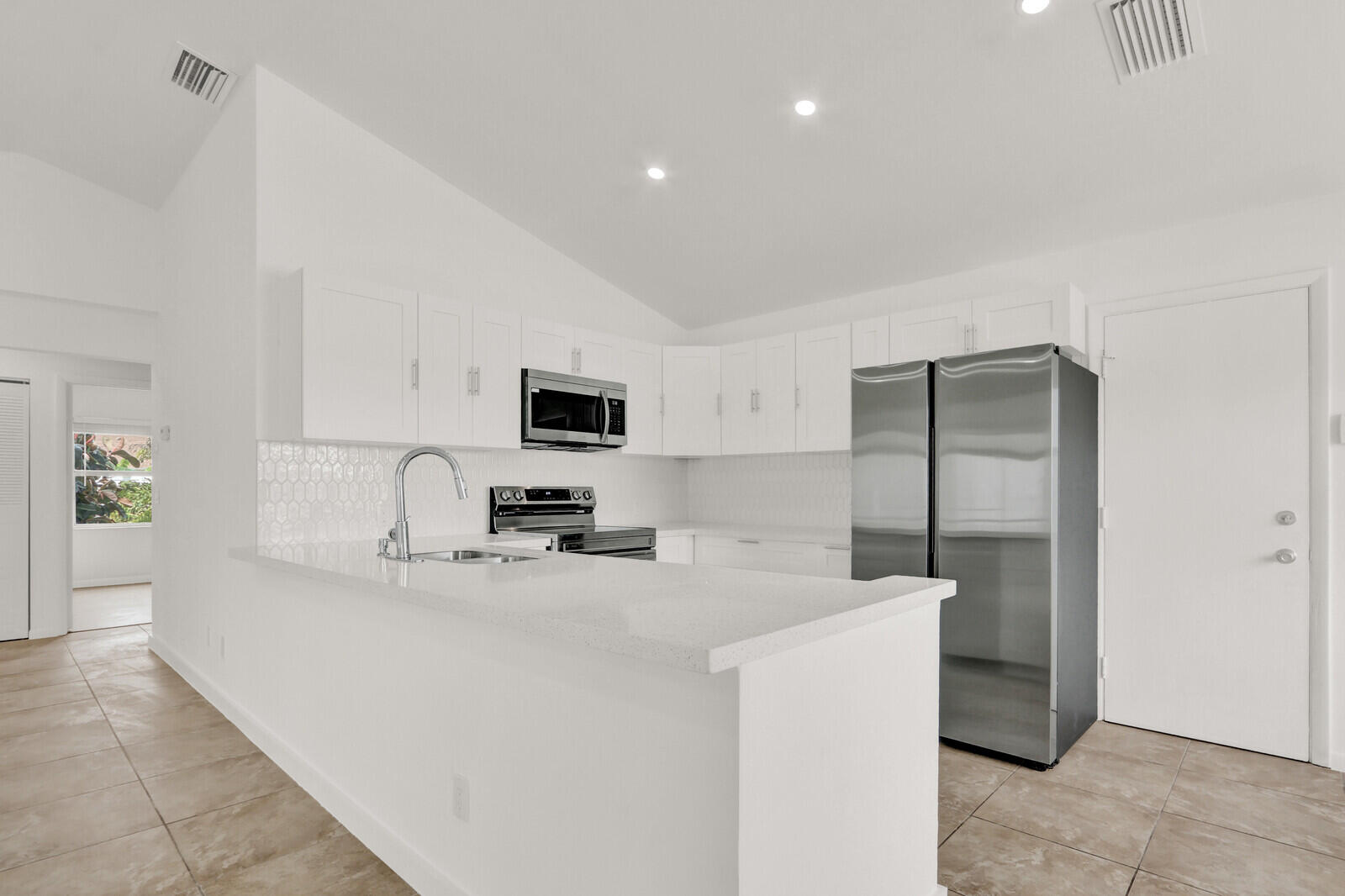 INDIAN CREEK PH IX - Residential Lease