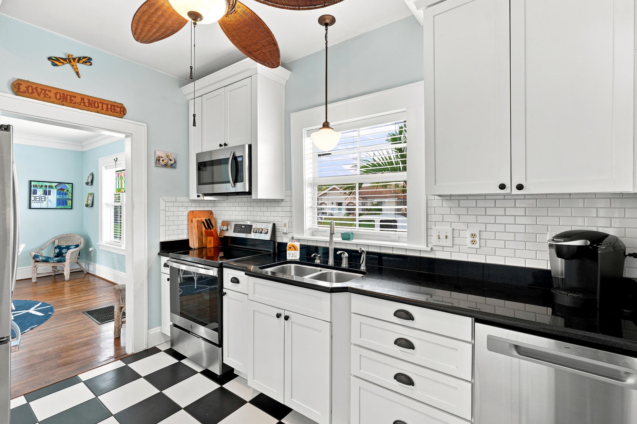 SAN LUCIE PLAZA SUBDIVISION UNIT 1 - Residential