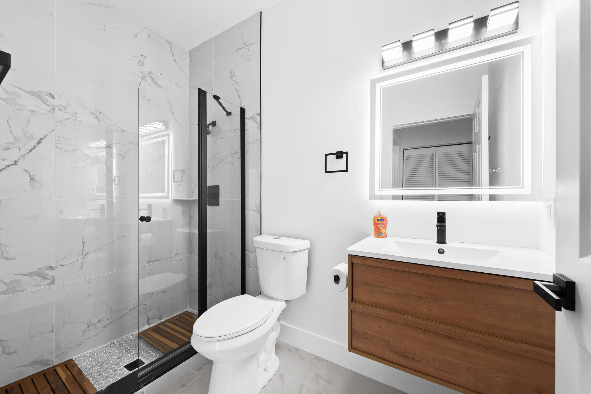 WEST LAKE VILLAGE - Residential Lease