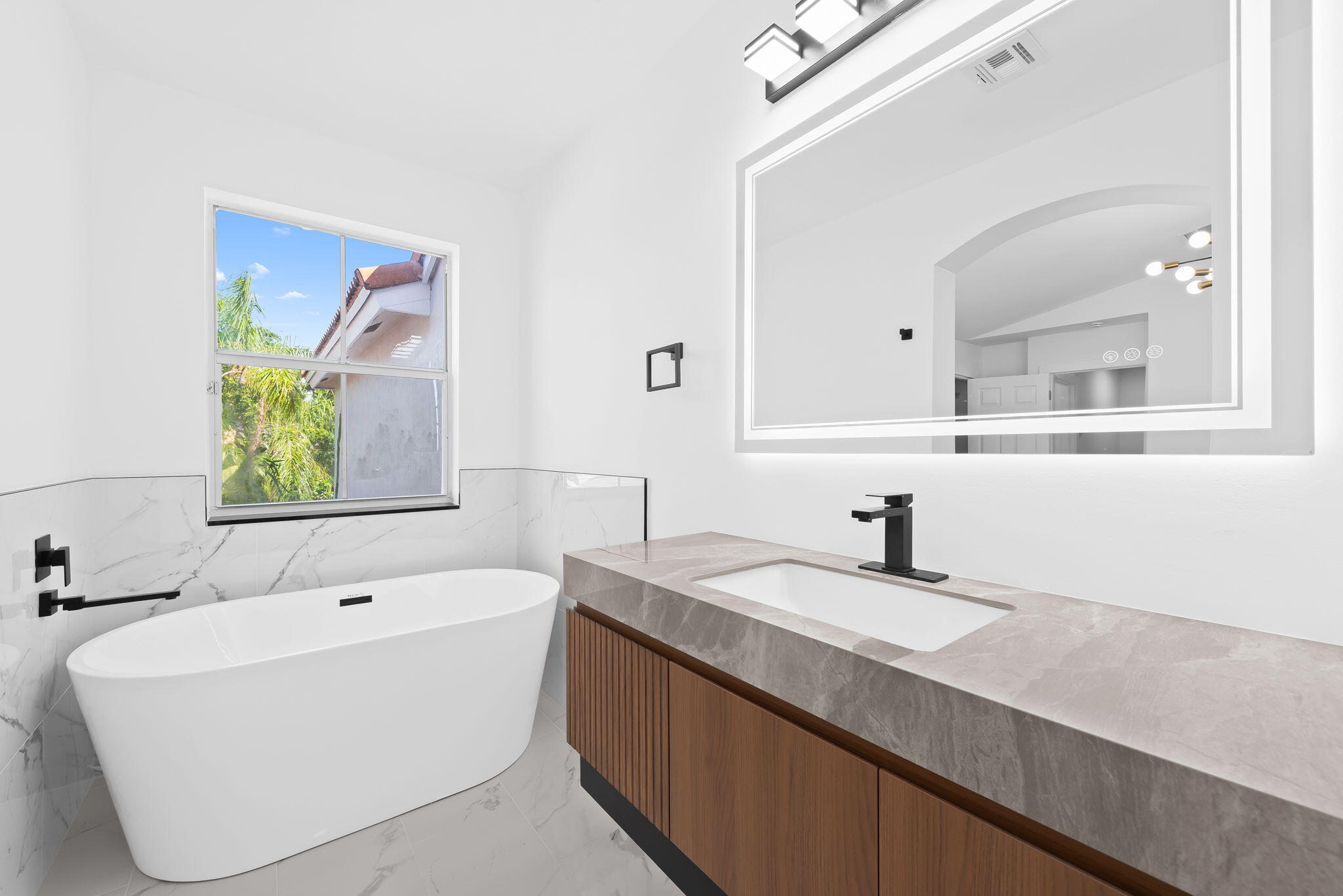 WEST LAKE VILLAGE - Residential Lease