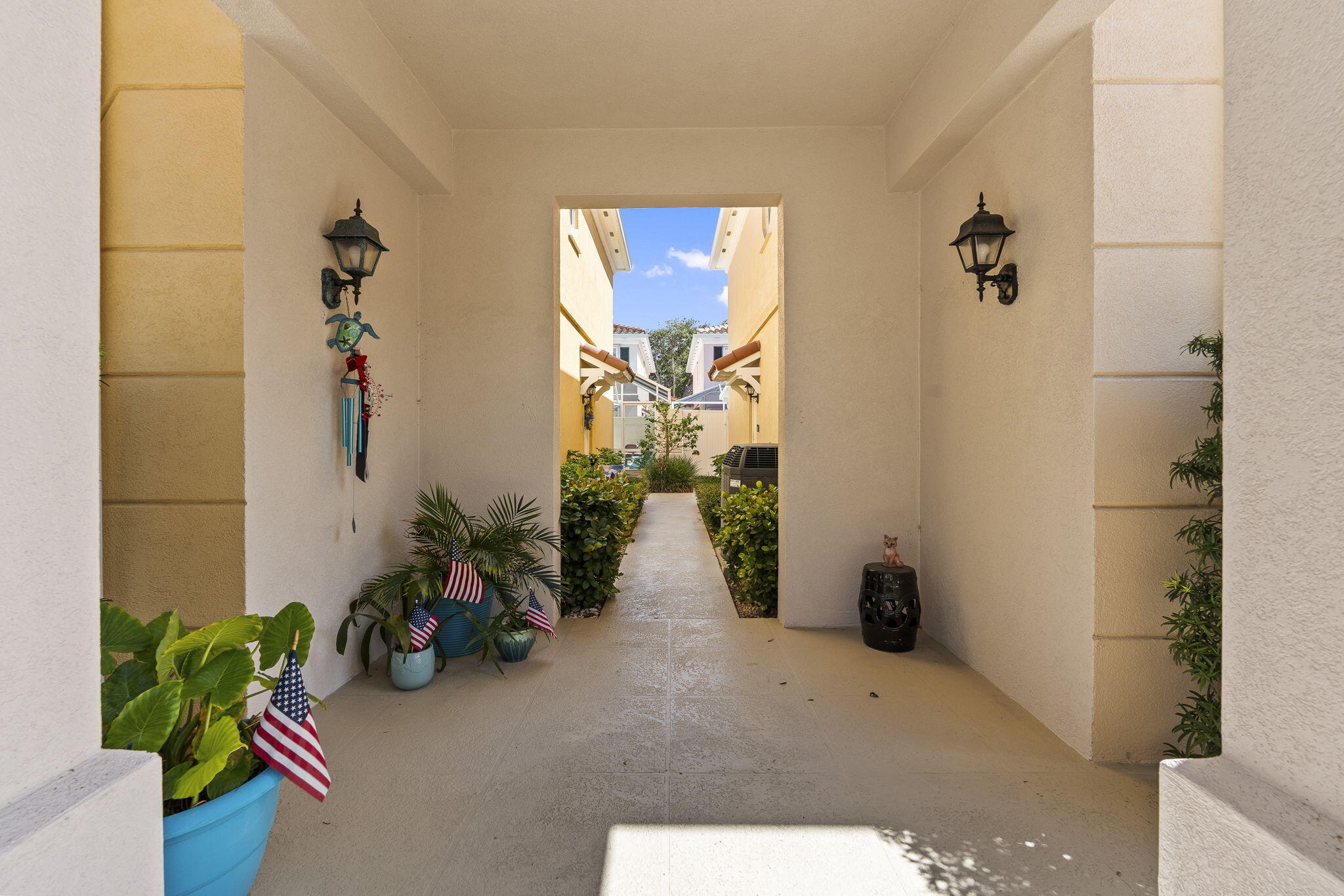Tequesta Oaks - Residential