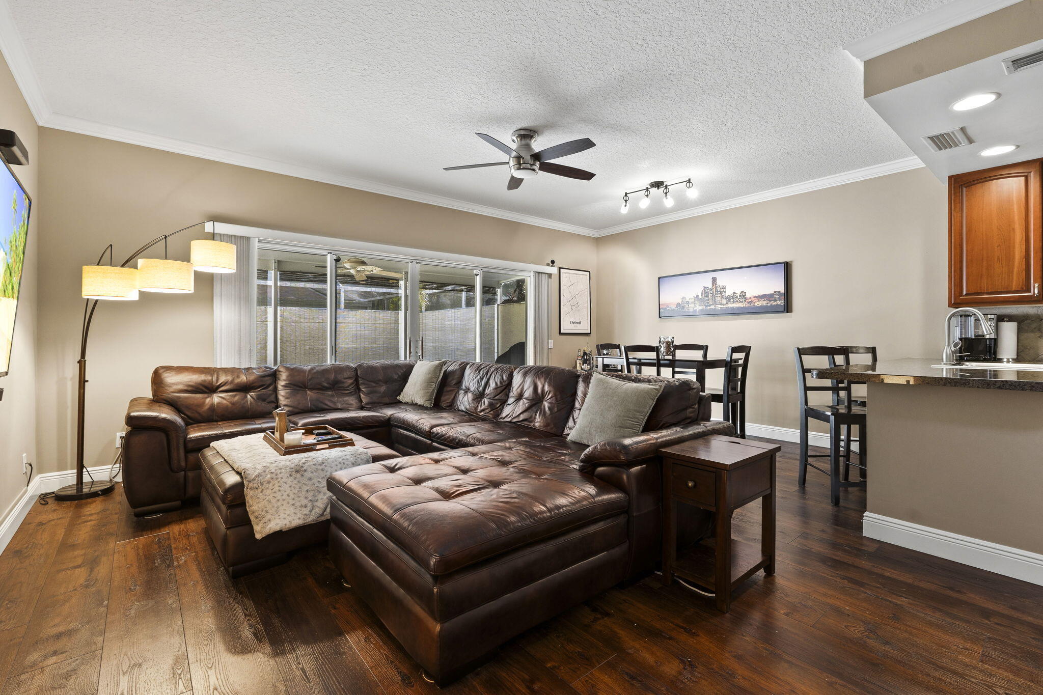 Tequesta Oaks - Residential