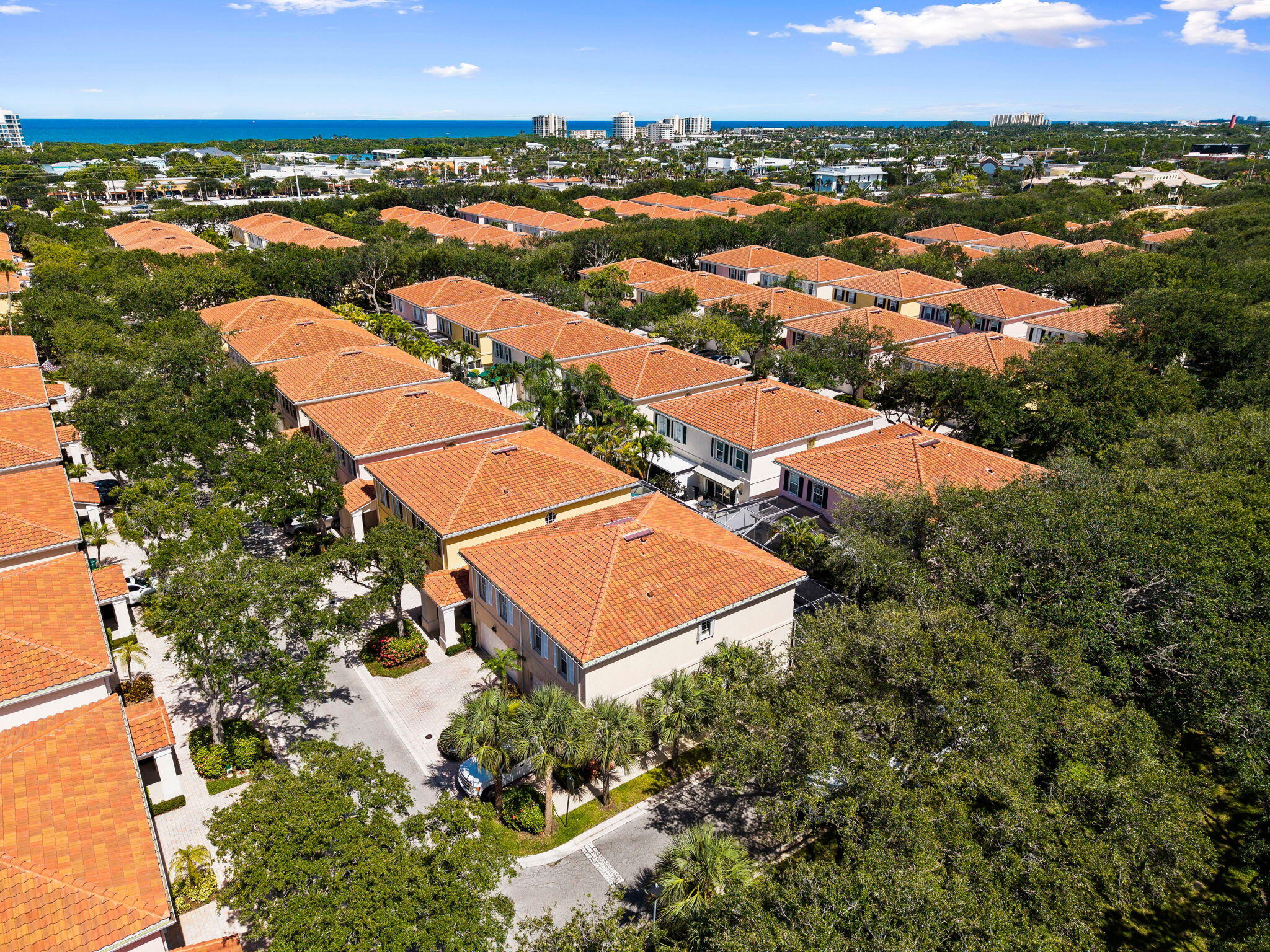 Tequesta Oaks - Residential