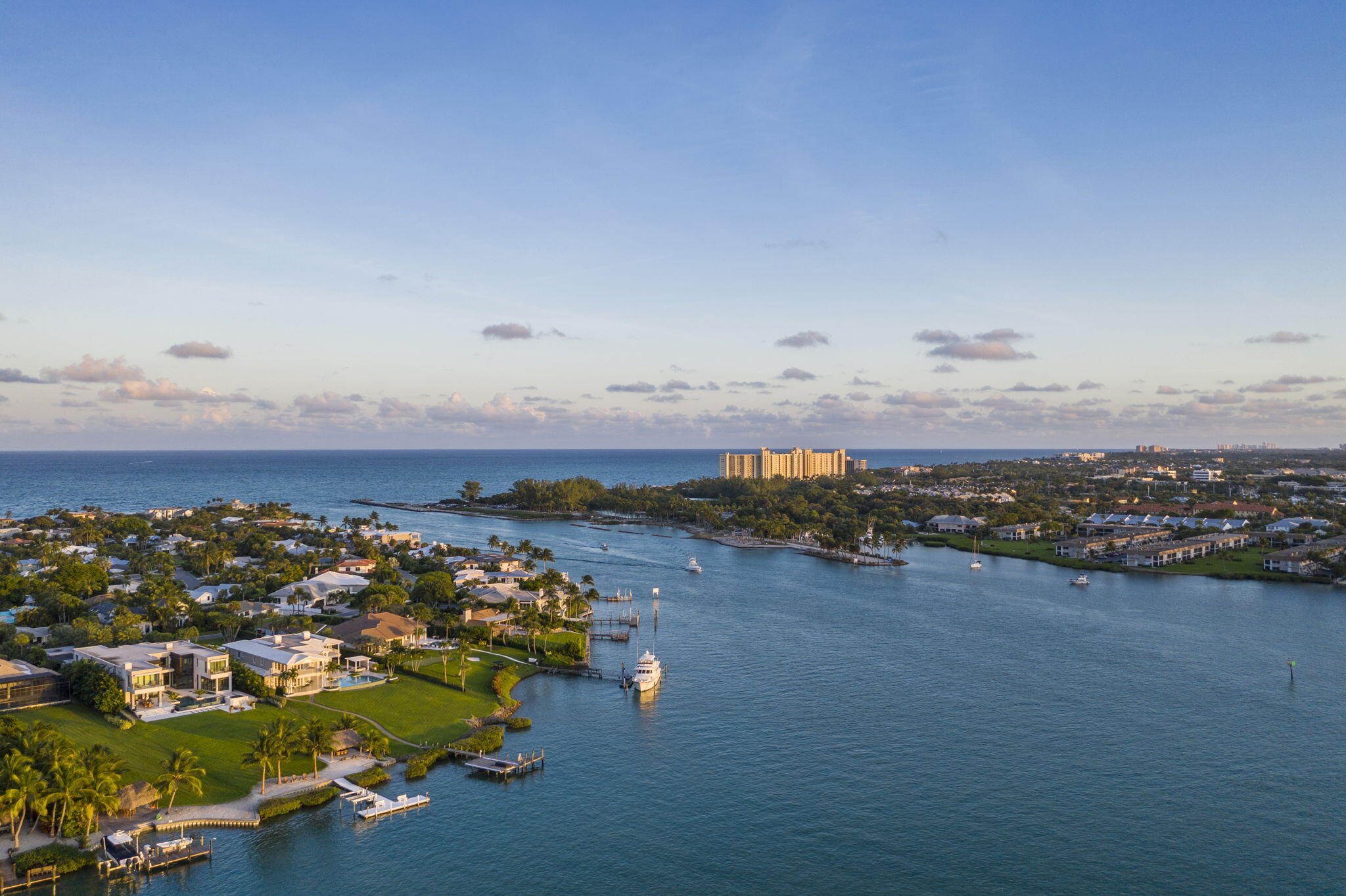 Tequesta Oaks - Residential