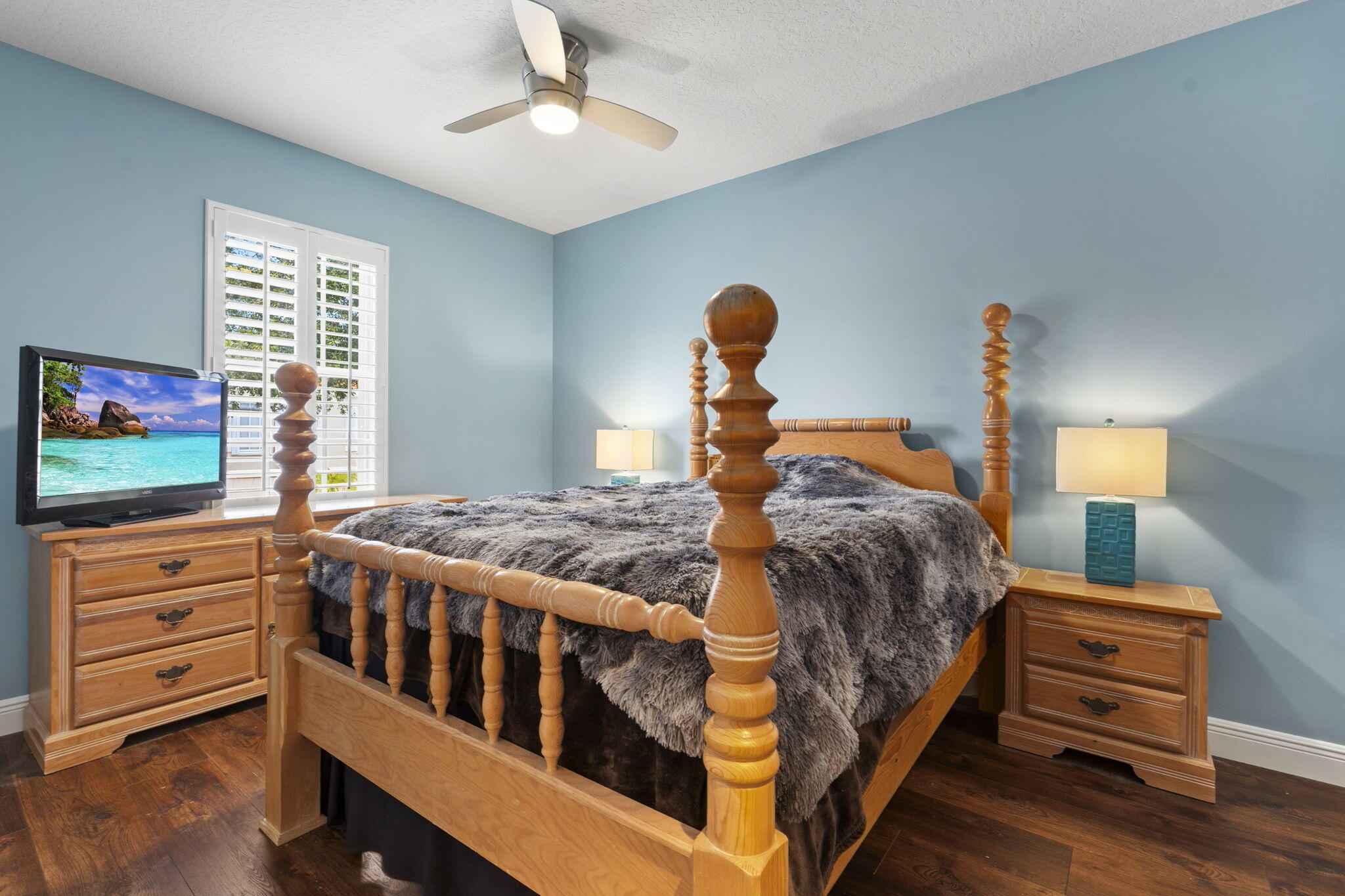 Tequesta Oaks - Residential