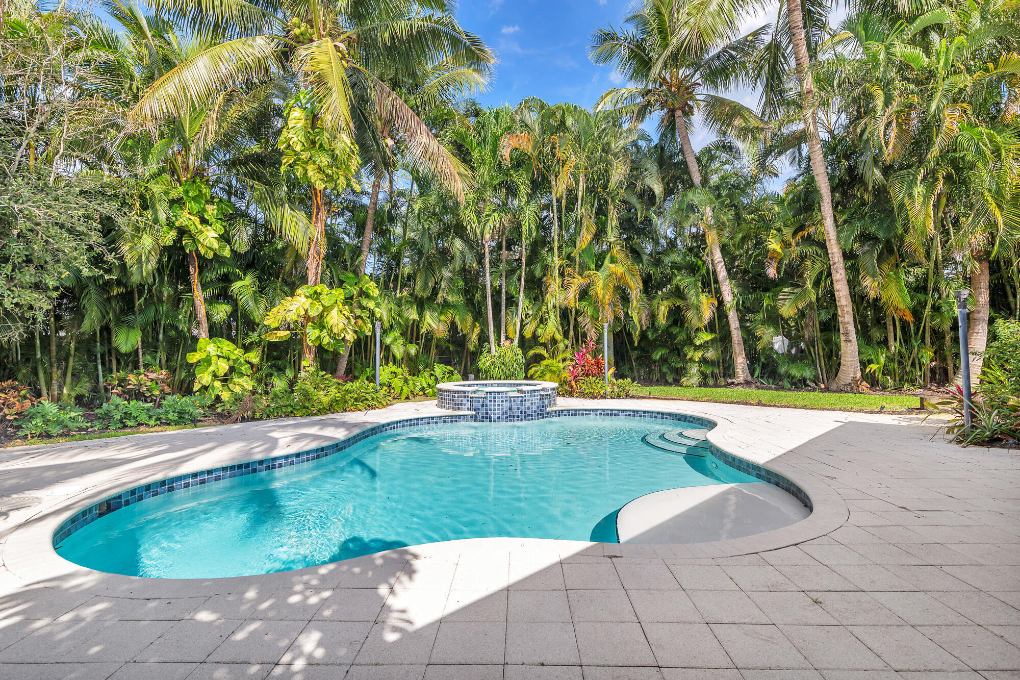 LAKE CLARKE HGTS IN - Residential