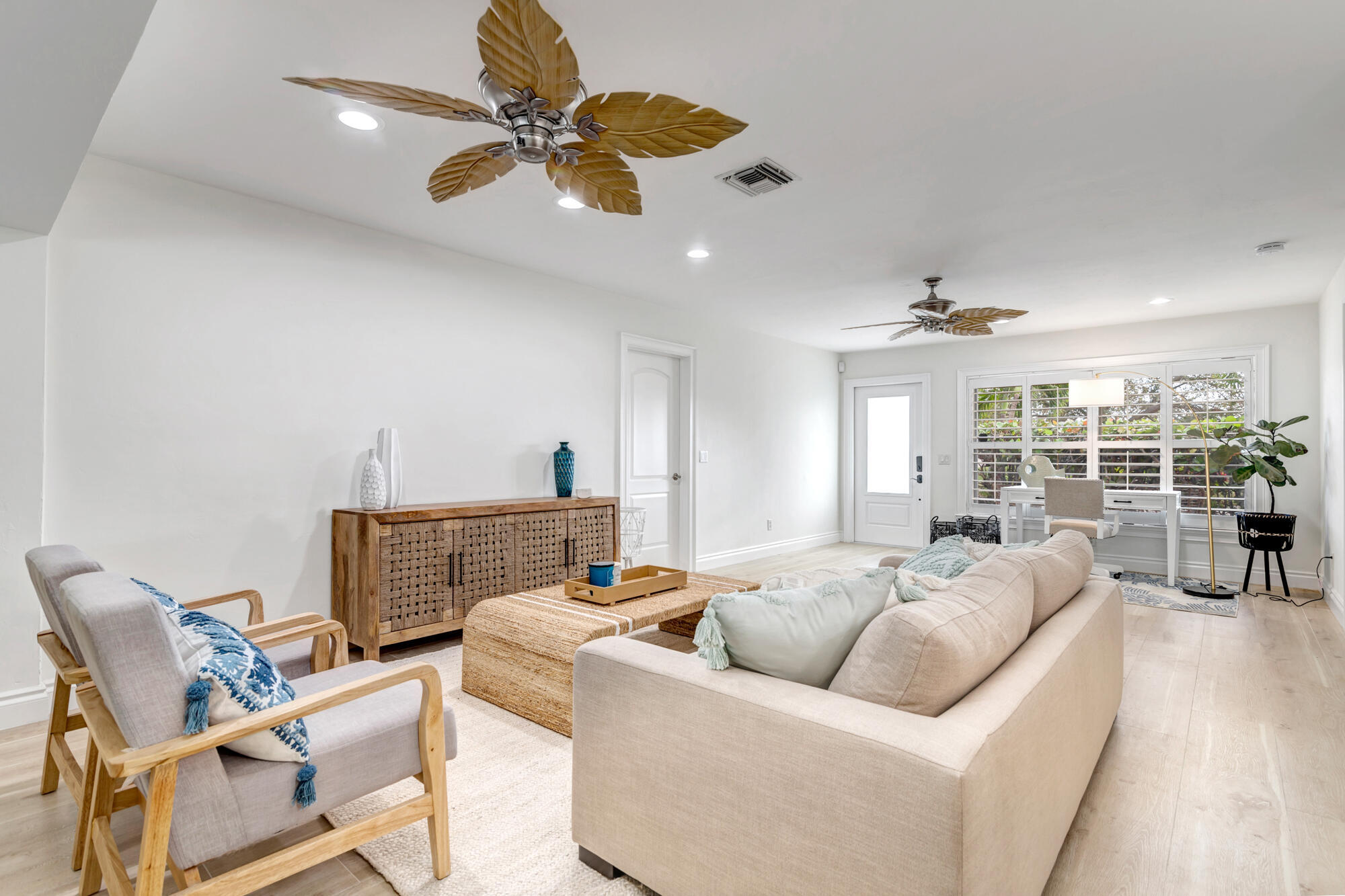 LAKE CLARKE HGTS IN - Residential