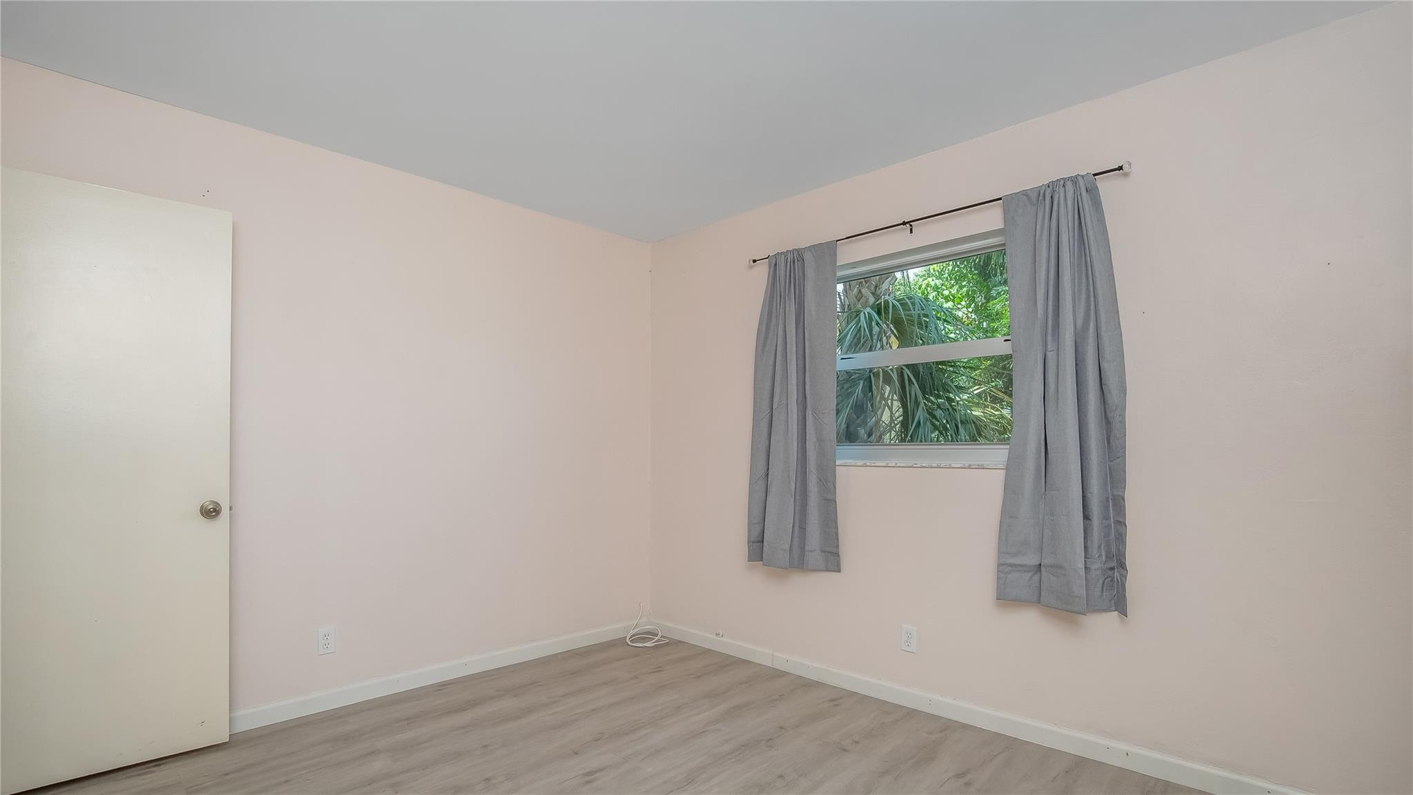 VILLAGE PARK AT OAKLAND CONDO - Residential Lease