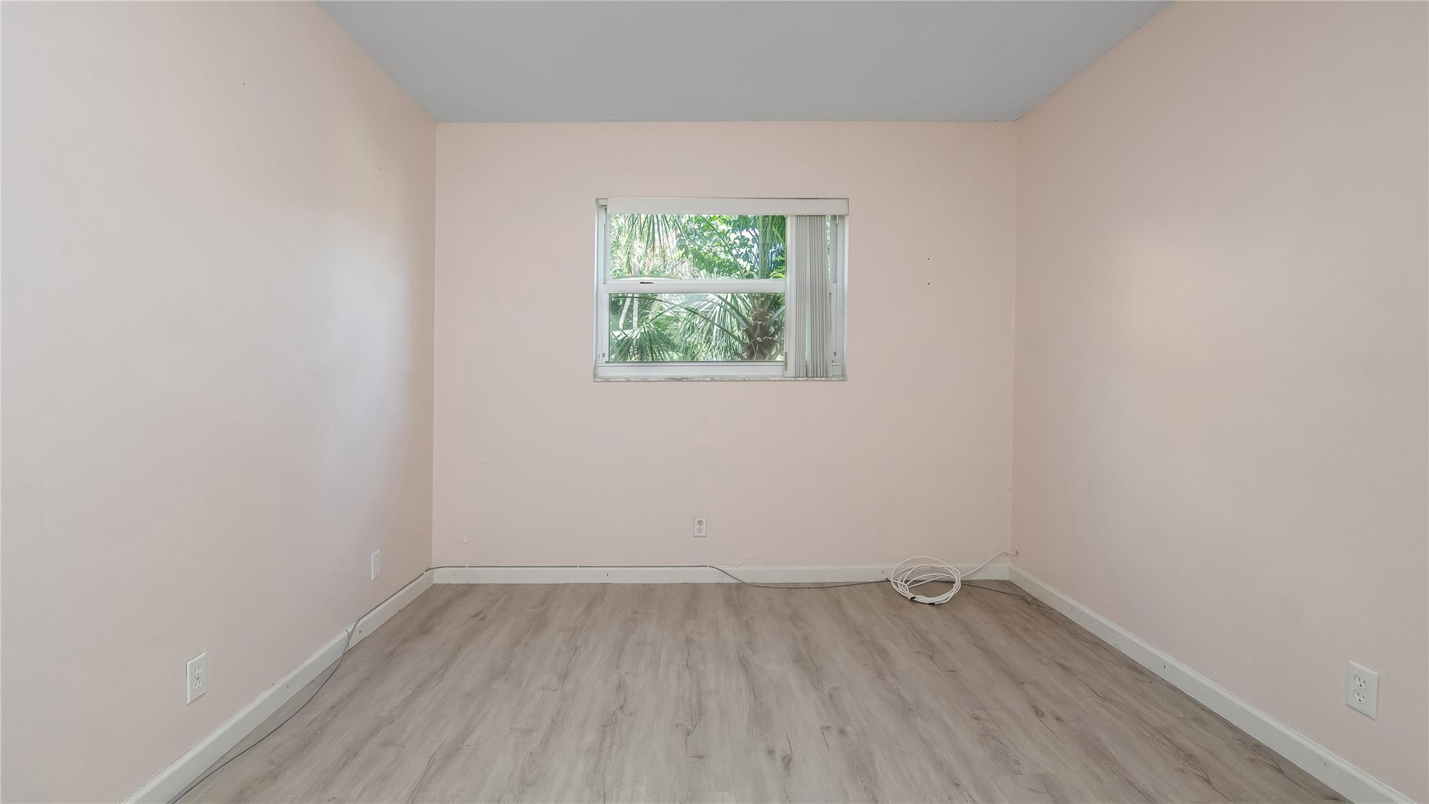 VILLAGE PARK AT OAKLAND CONDO - Residential Lease