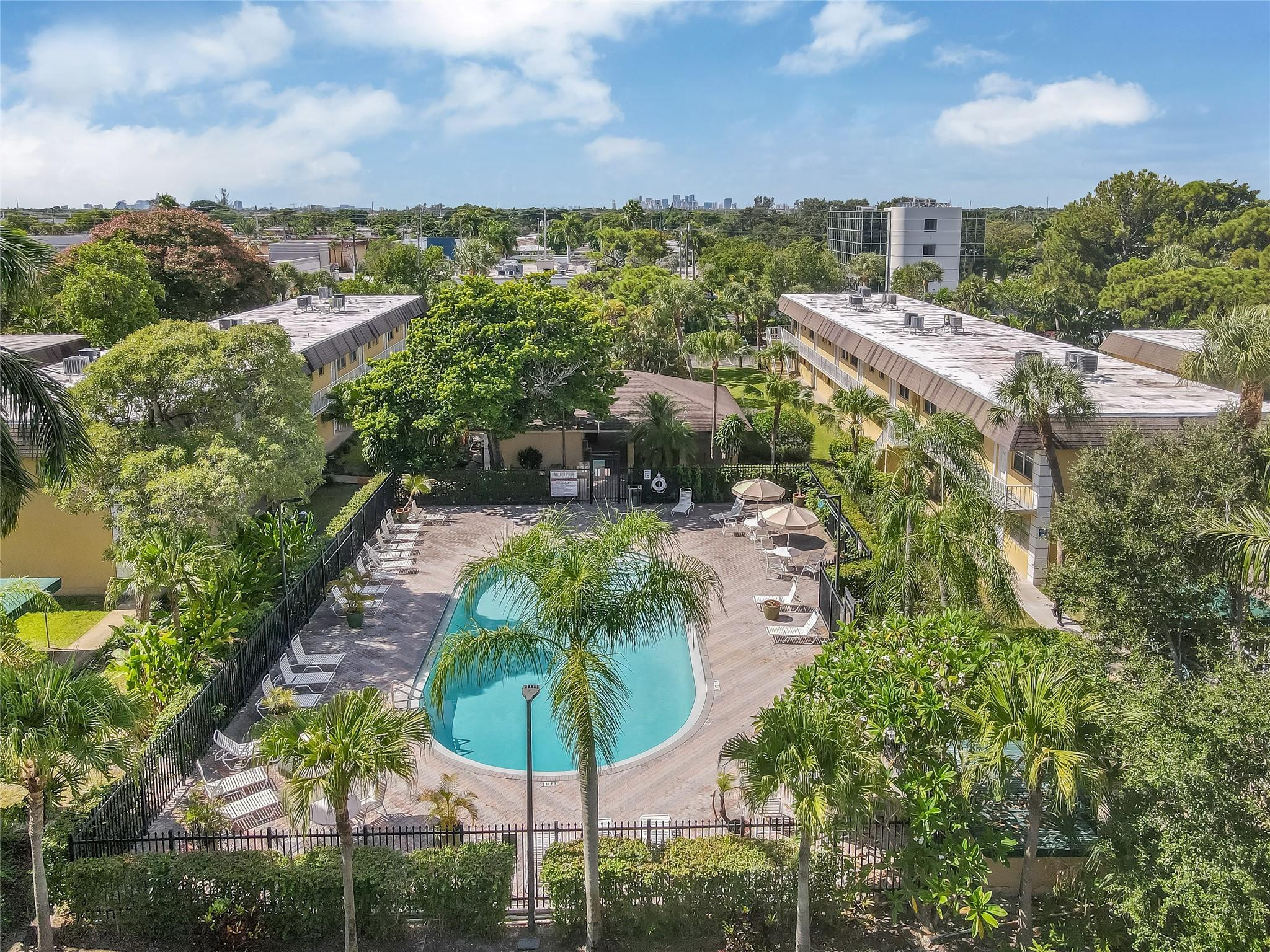 VILLAGE PARK AT OAKLAND CONDO - Residential Lease