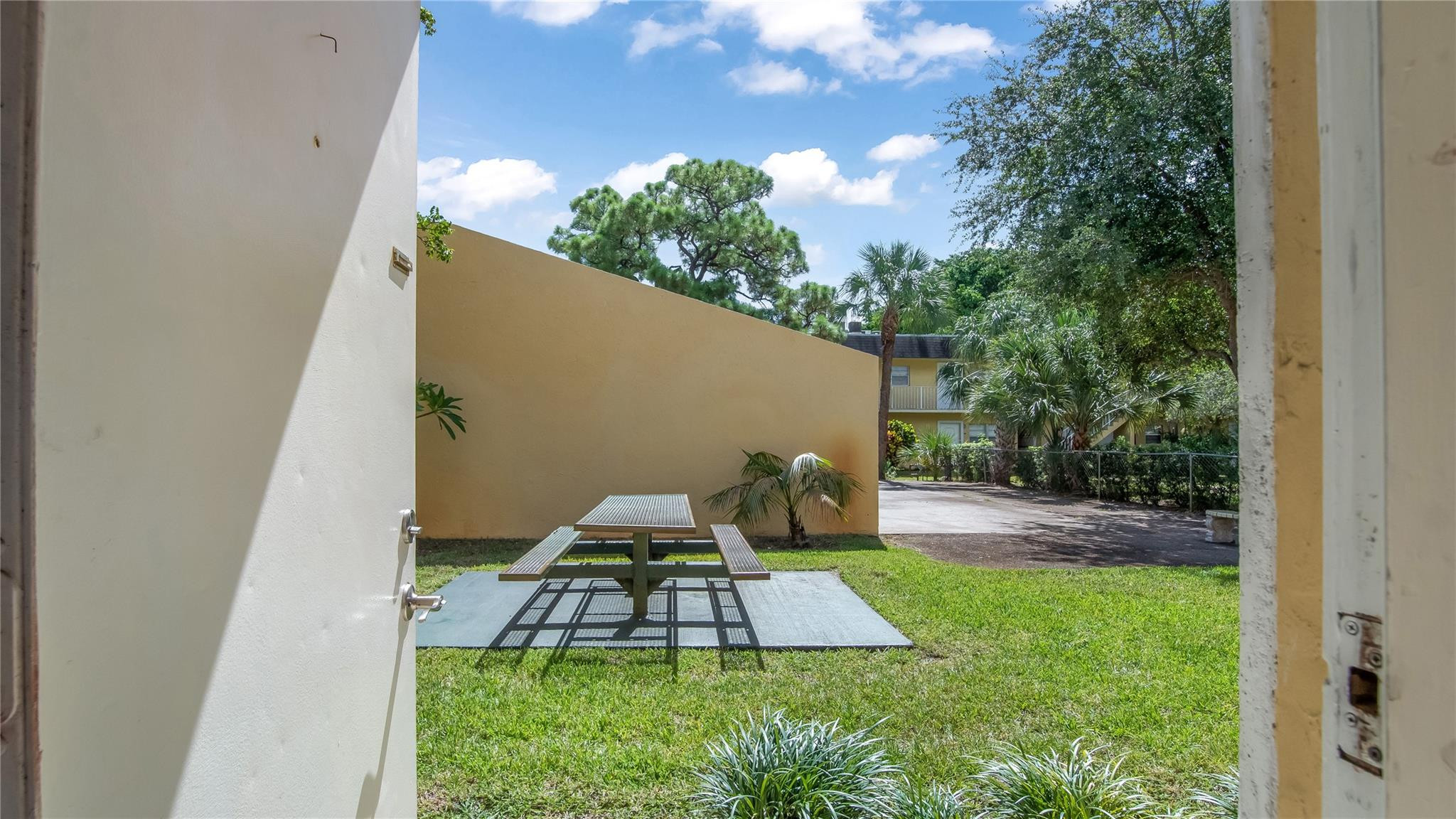 VILLAGE PARK AT OAKLAND CONDO - Residential Lease