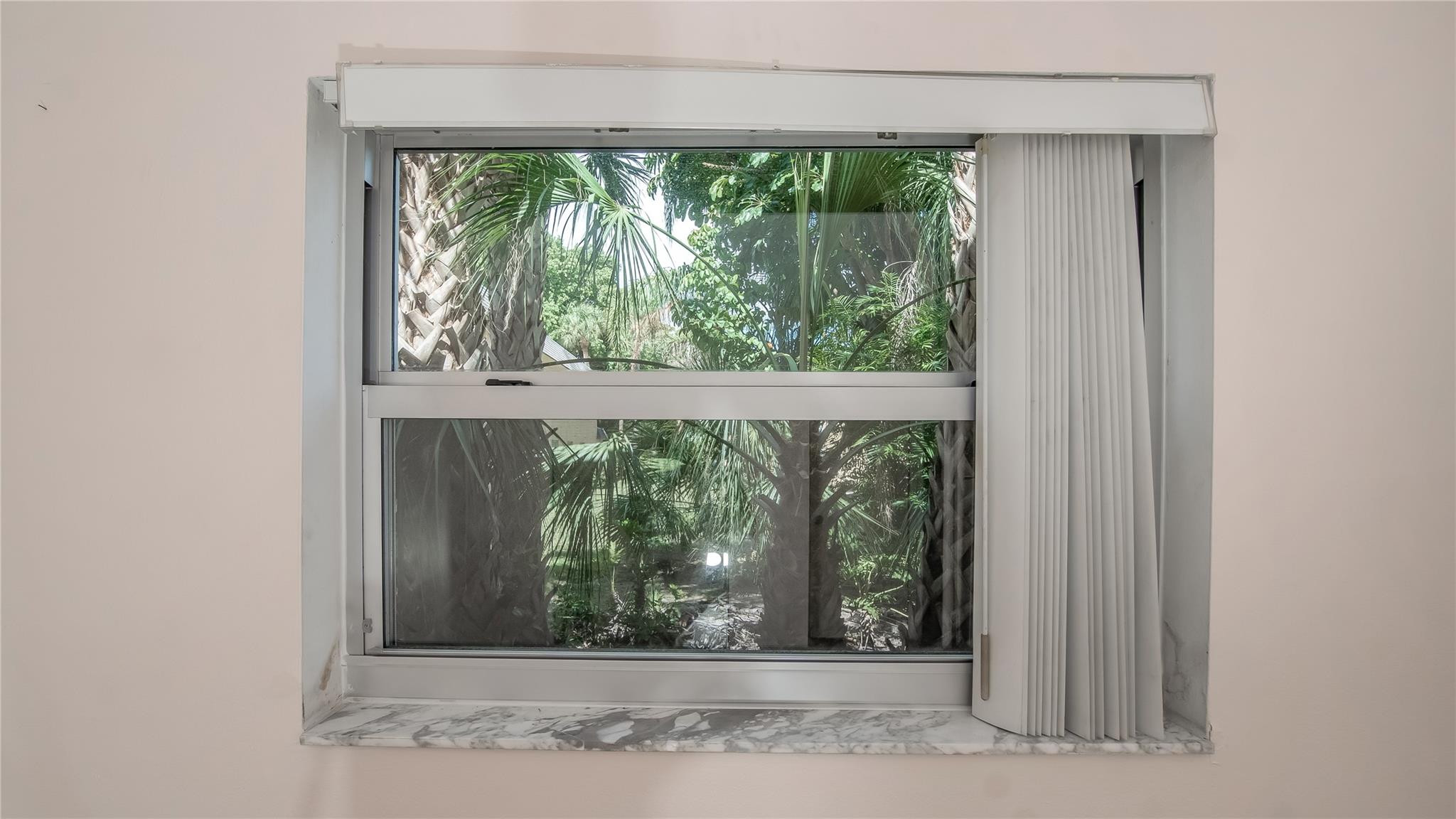 VILLAGE PARK AT OAKLAND CONDO - Residential Lease