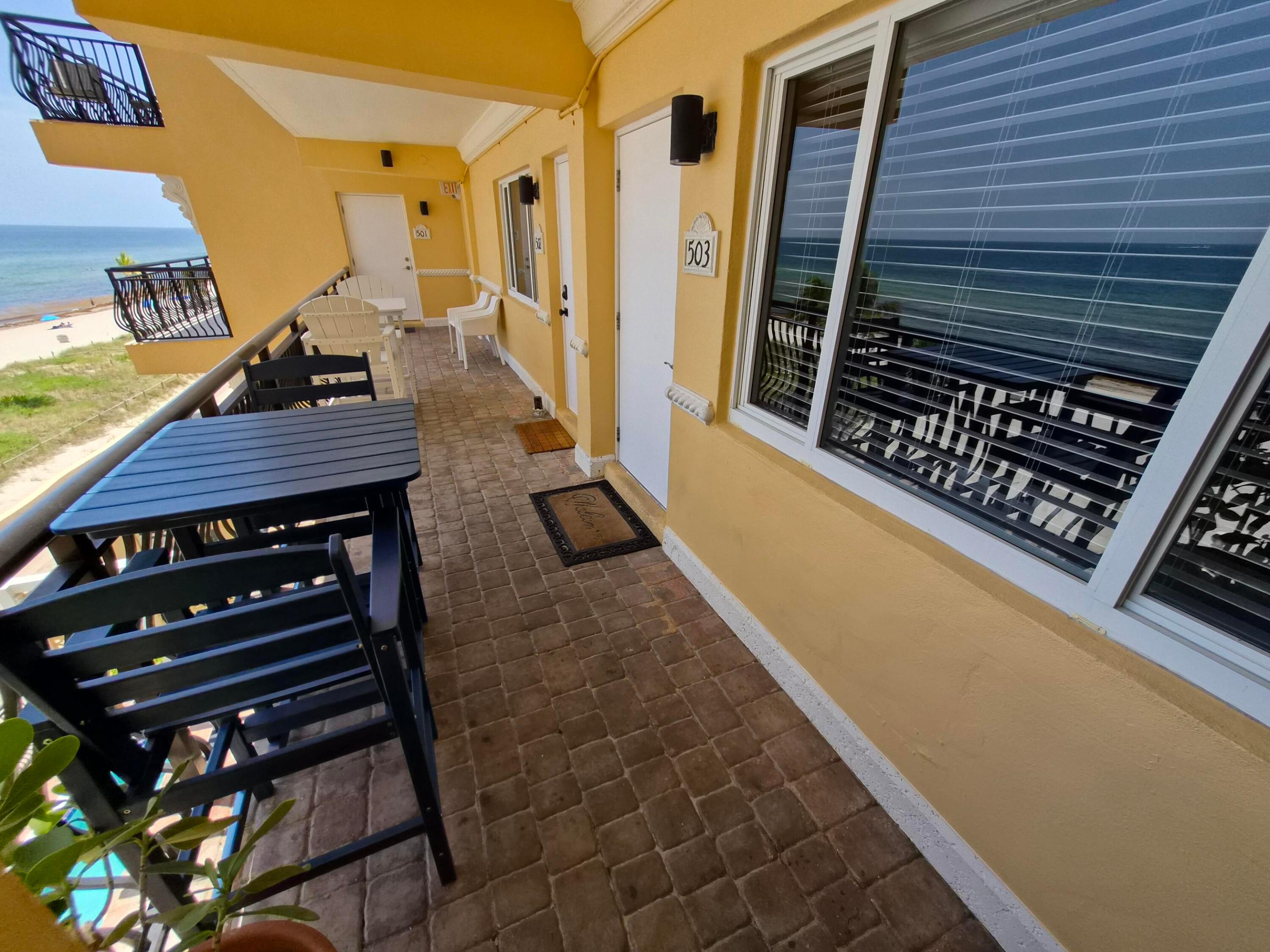 LA PLAYA CONDOMINIUMS - Residential