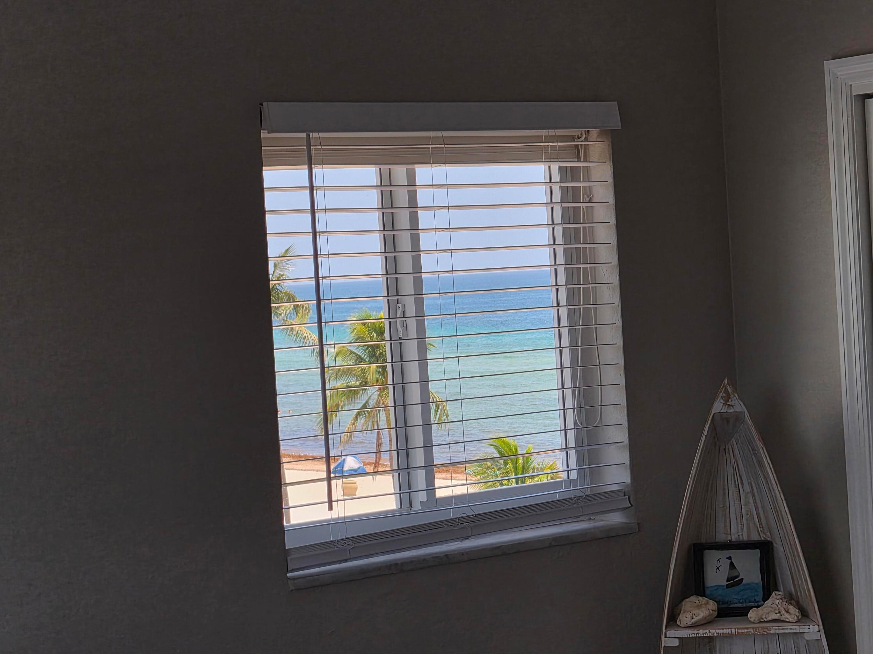 LA PLAYA CONDOMINIUMS - Residential