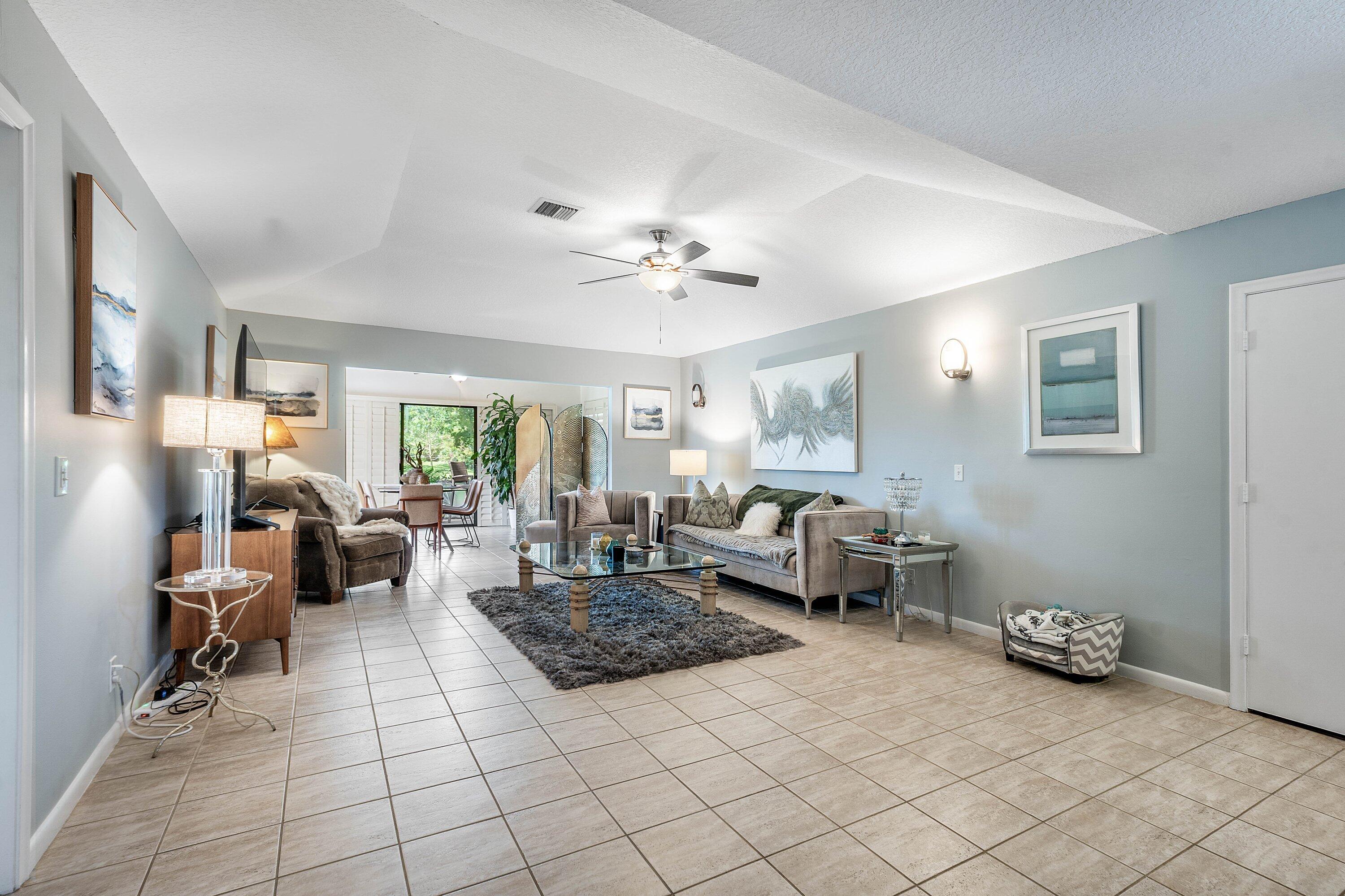 EASTPOINTE - Residential Lease