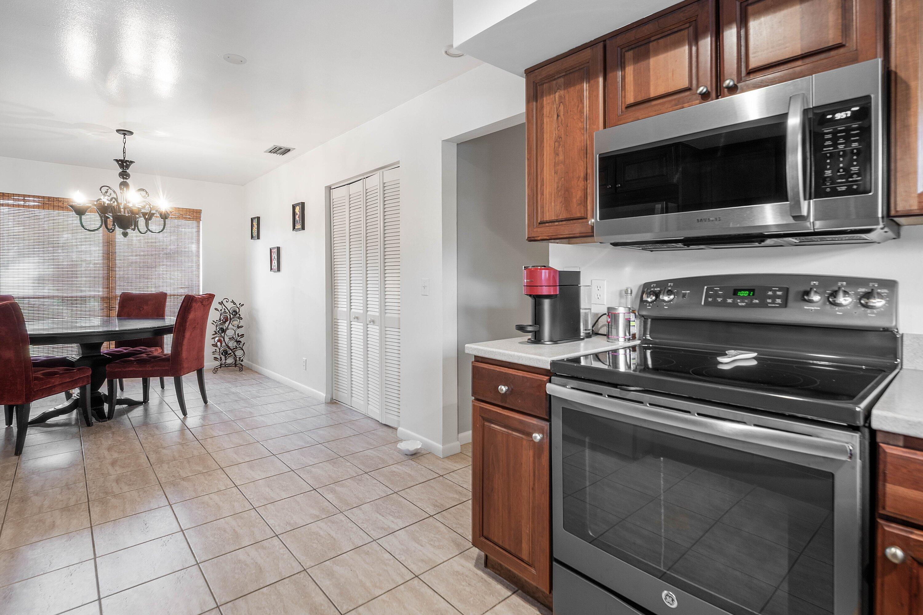 EASTPOINTE - Residential Lease